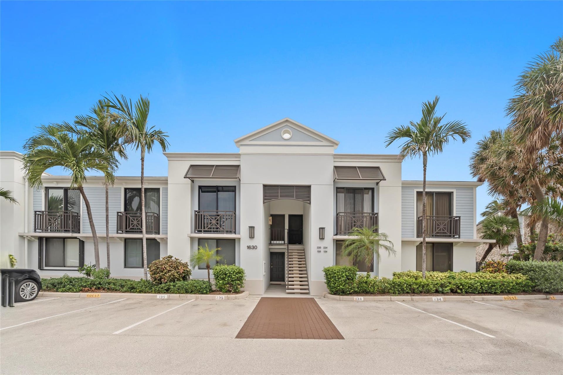 Front of unit/building