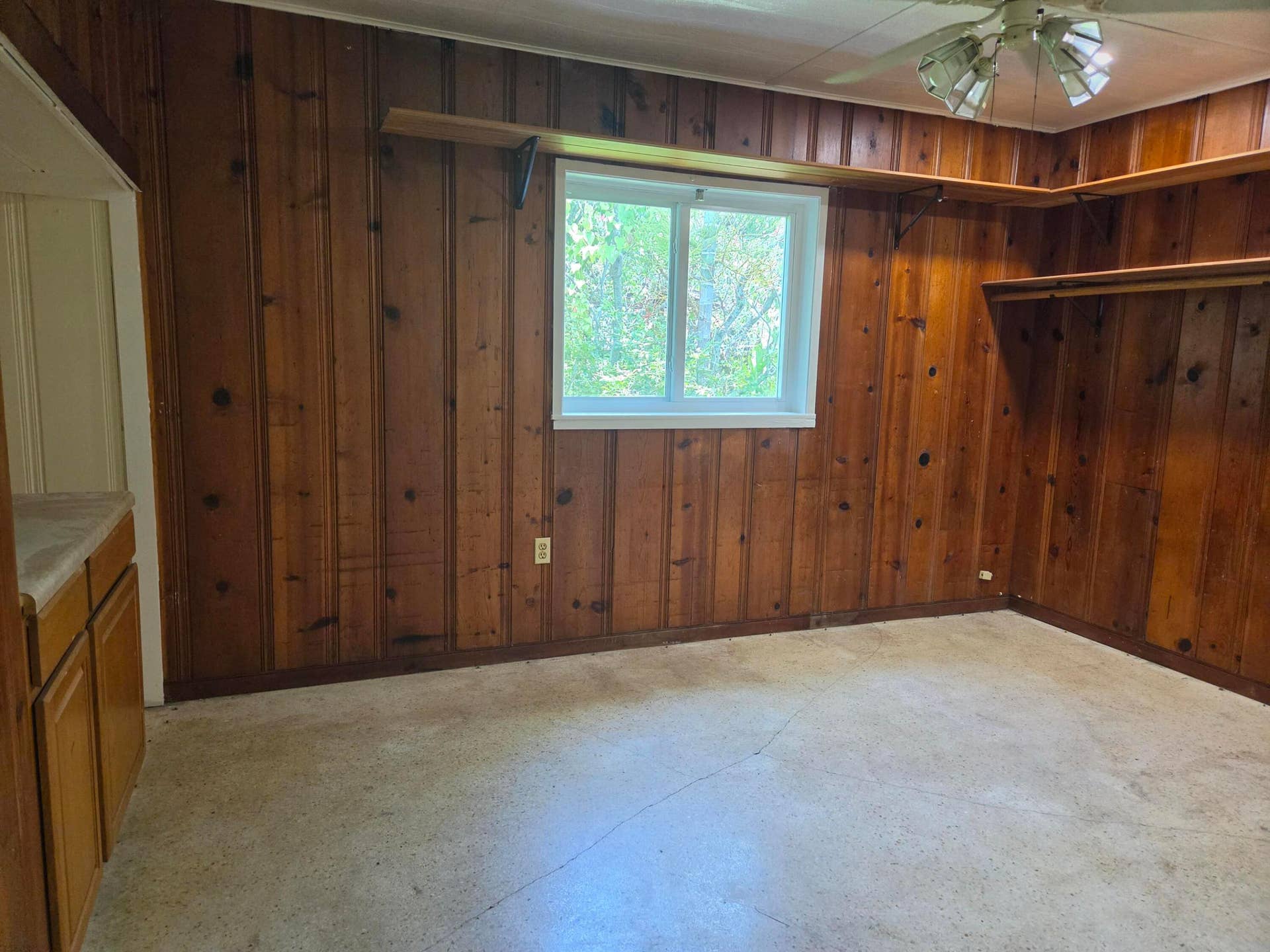 House - Bedroom 2