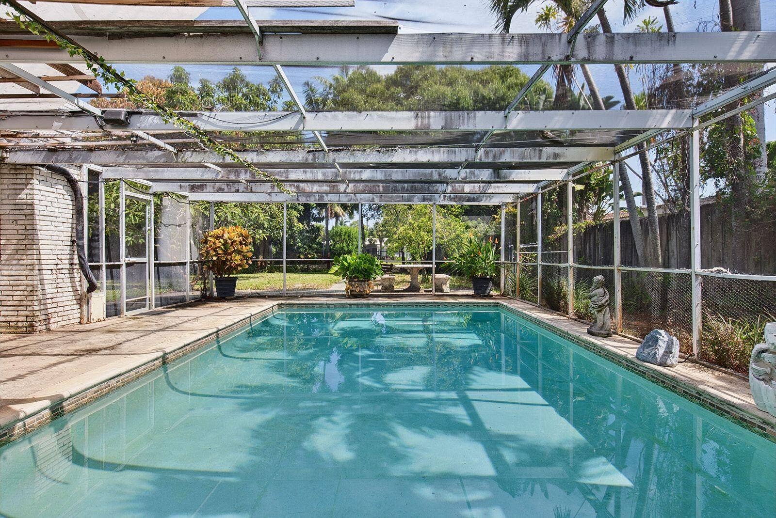 201 NE 29th Street, Wilton Manors, FL 33334 Large private pool provides an excellent foundation for an updated outdoor entertainment area.