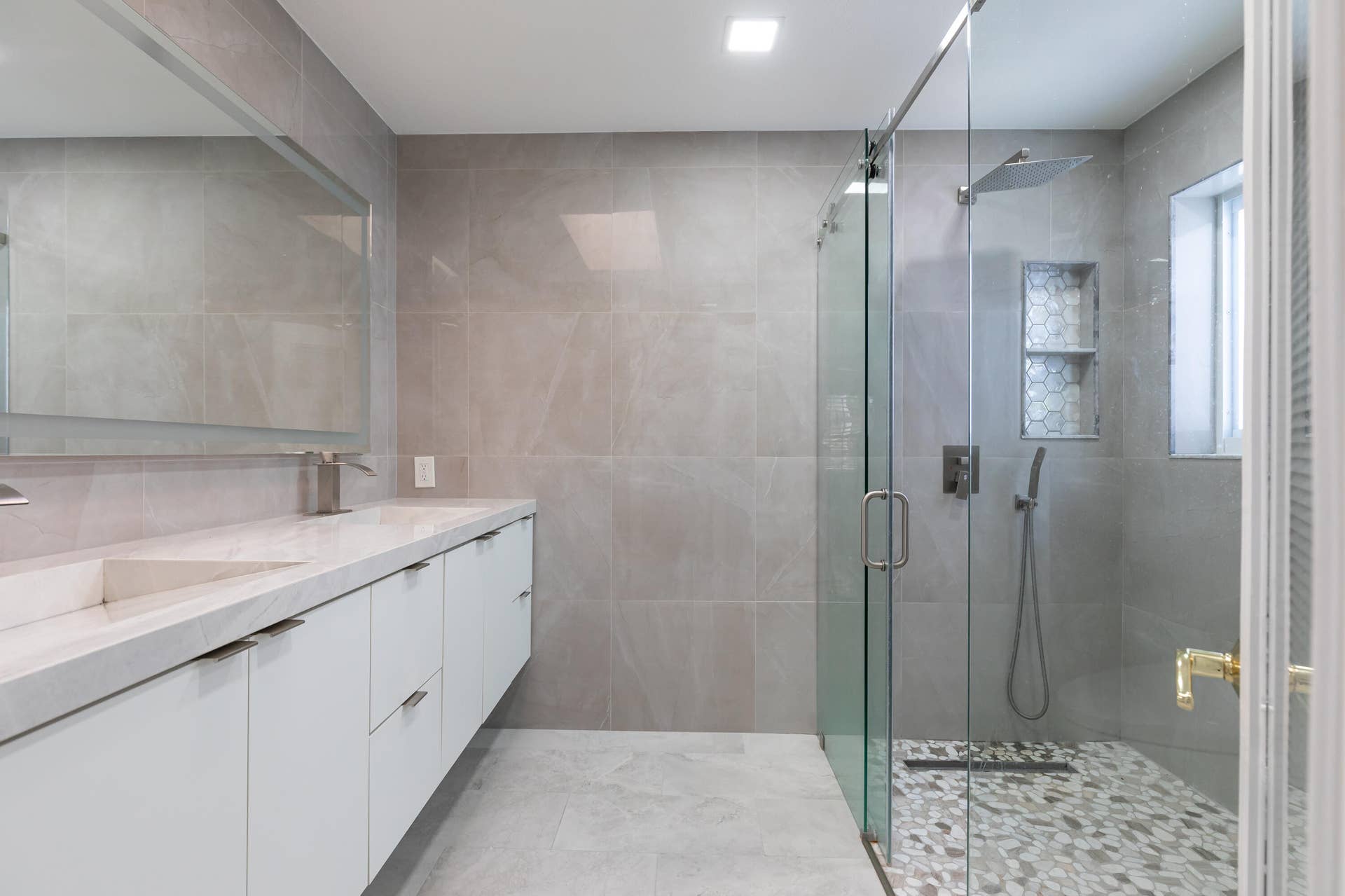 Bathroom3