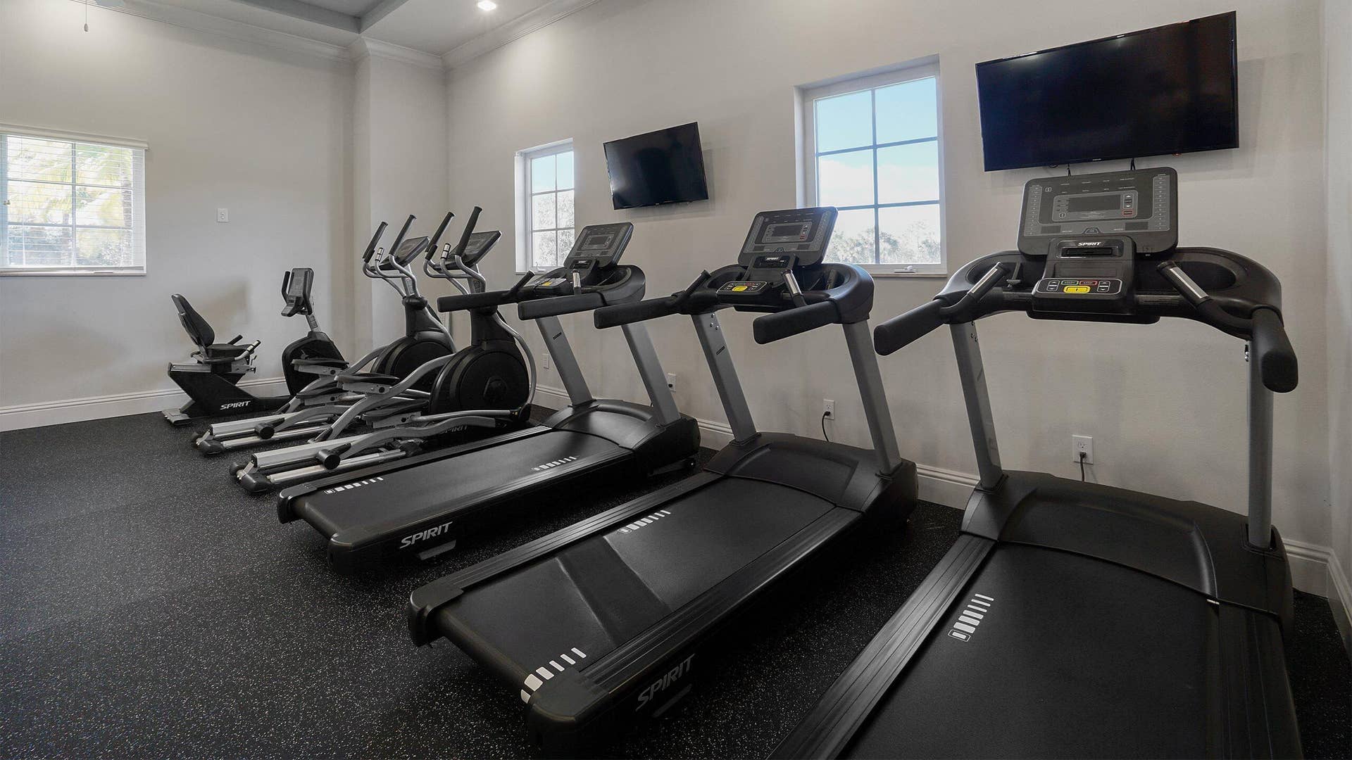 132 SE VIA TIRSO, Port St Lucie, FL 34952 lrg_fitness5