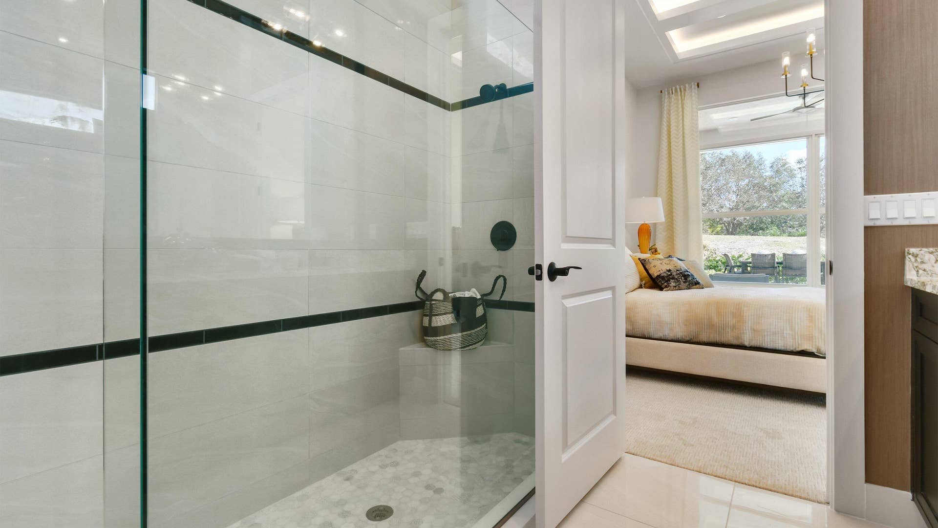 132 SE VIA TIRSO, Port St Lucie, FL 34952 Primary Bath
