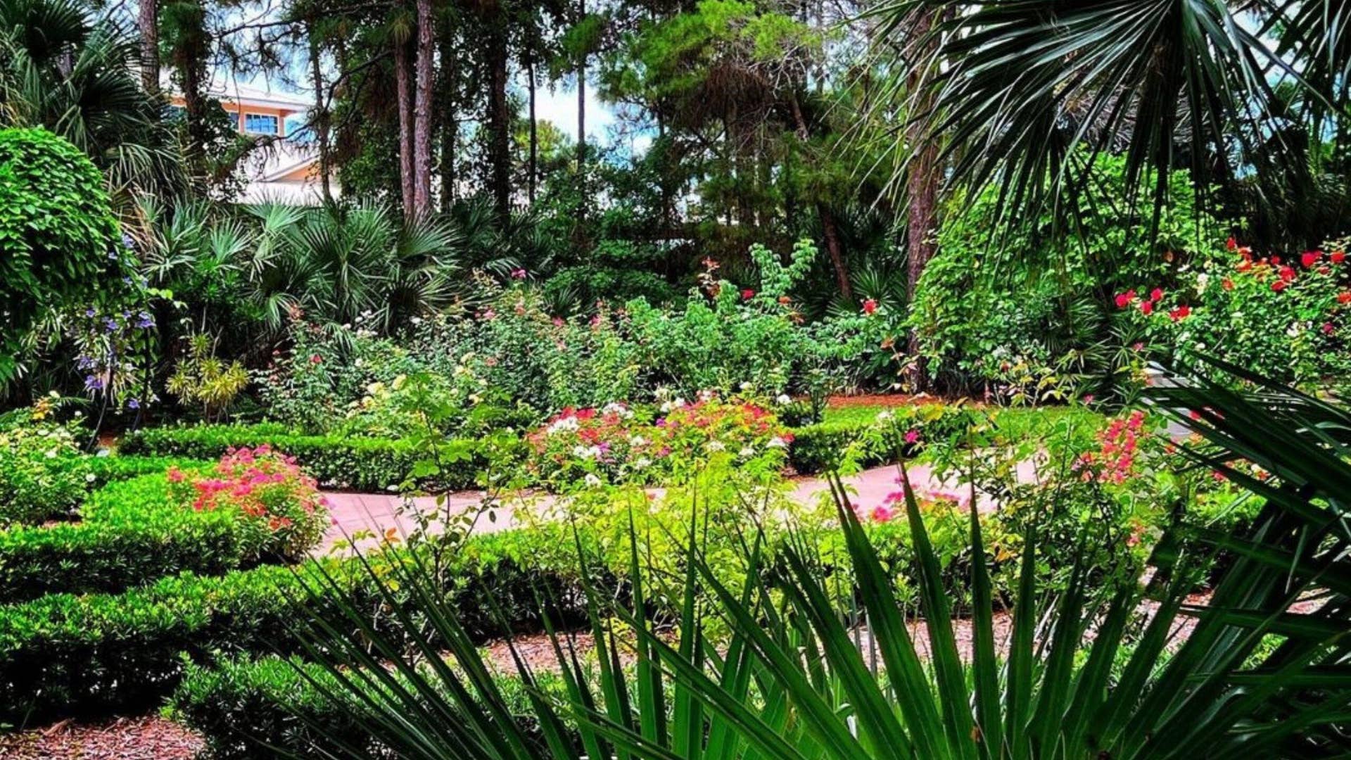 132 SE VIA TIRSO, Port St Lucie, FL 34952 lrg_gardens