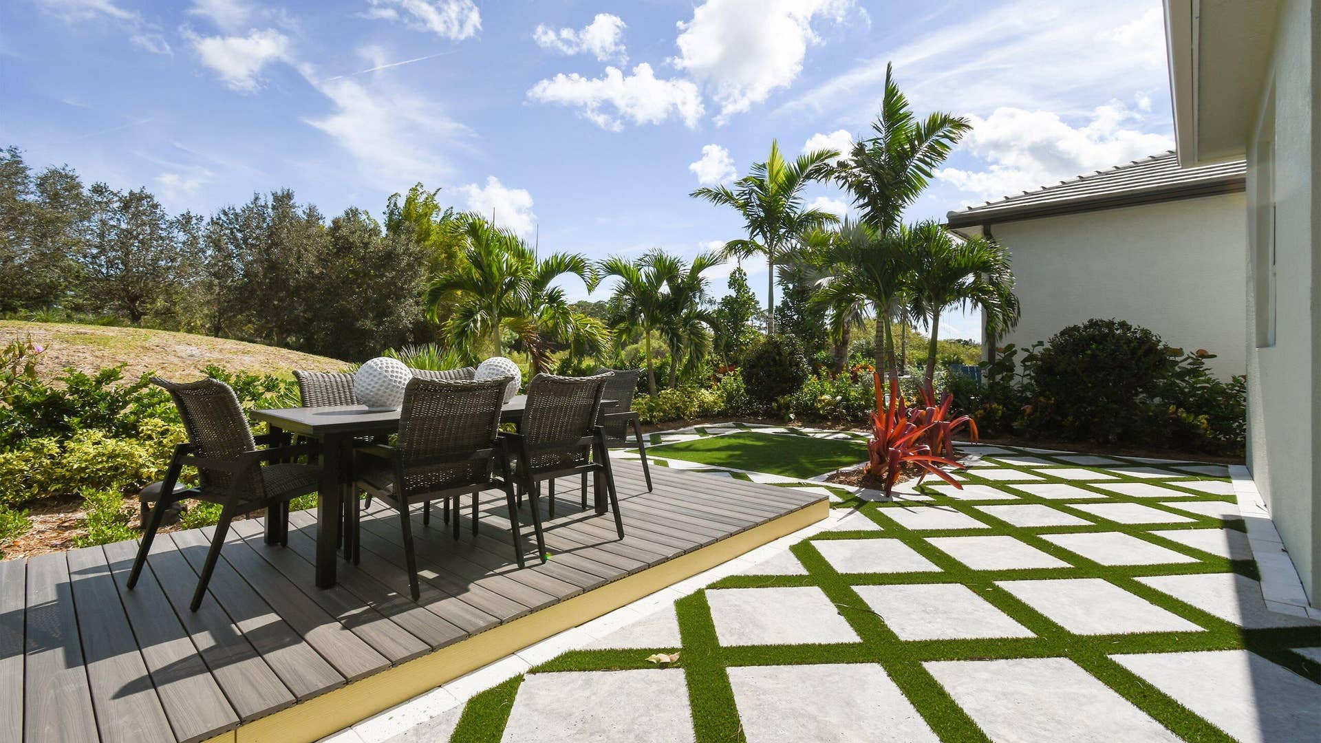 132 SE VIA TIRSO, Port St Lucie, FL 34952 lrg_lanai3