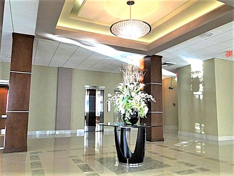 4250 GALT OCEAN Drive, #PHM, Fort Lauderdale, FL 33308 LOBBY. lightjpg