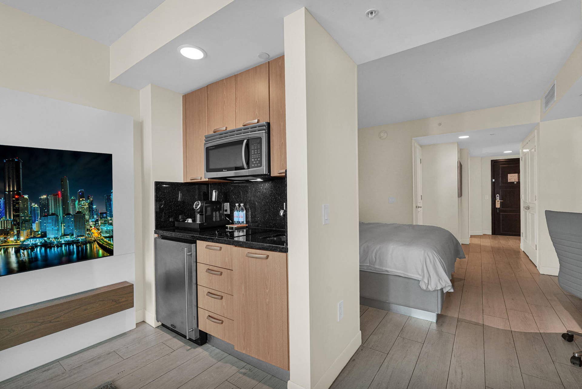 505 N FORT LAUDERDALE BEACH Boulevard, #1004, Fort Lauderdale, FL 33304 42-web-or-mls-DSC07003