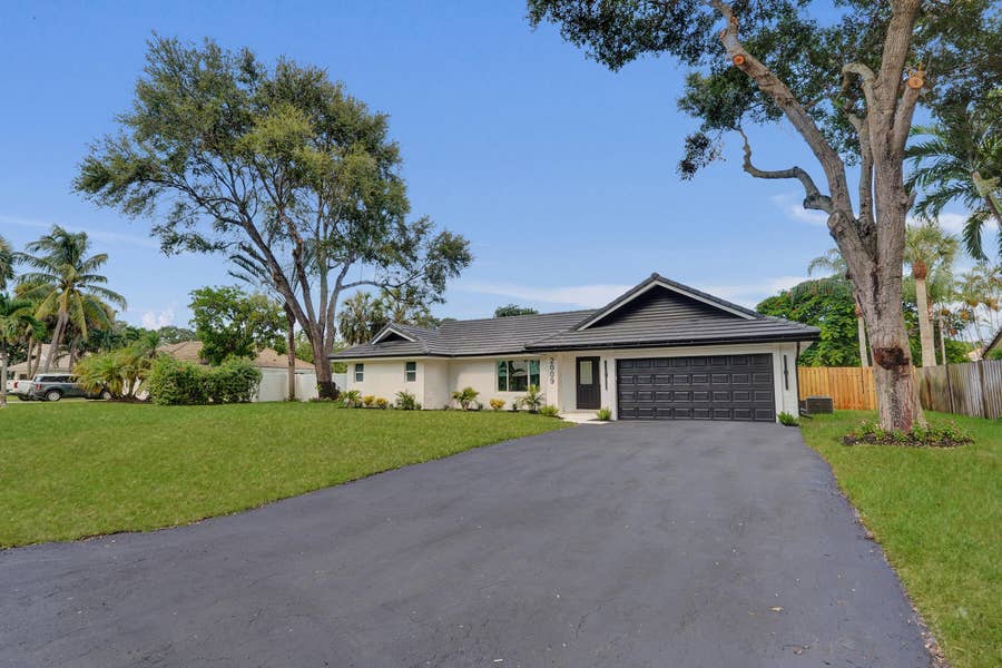Property photo for 2009 SW 36TH Avenue, Delray Beach, FL