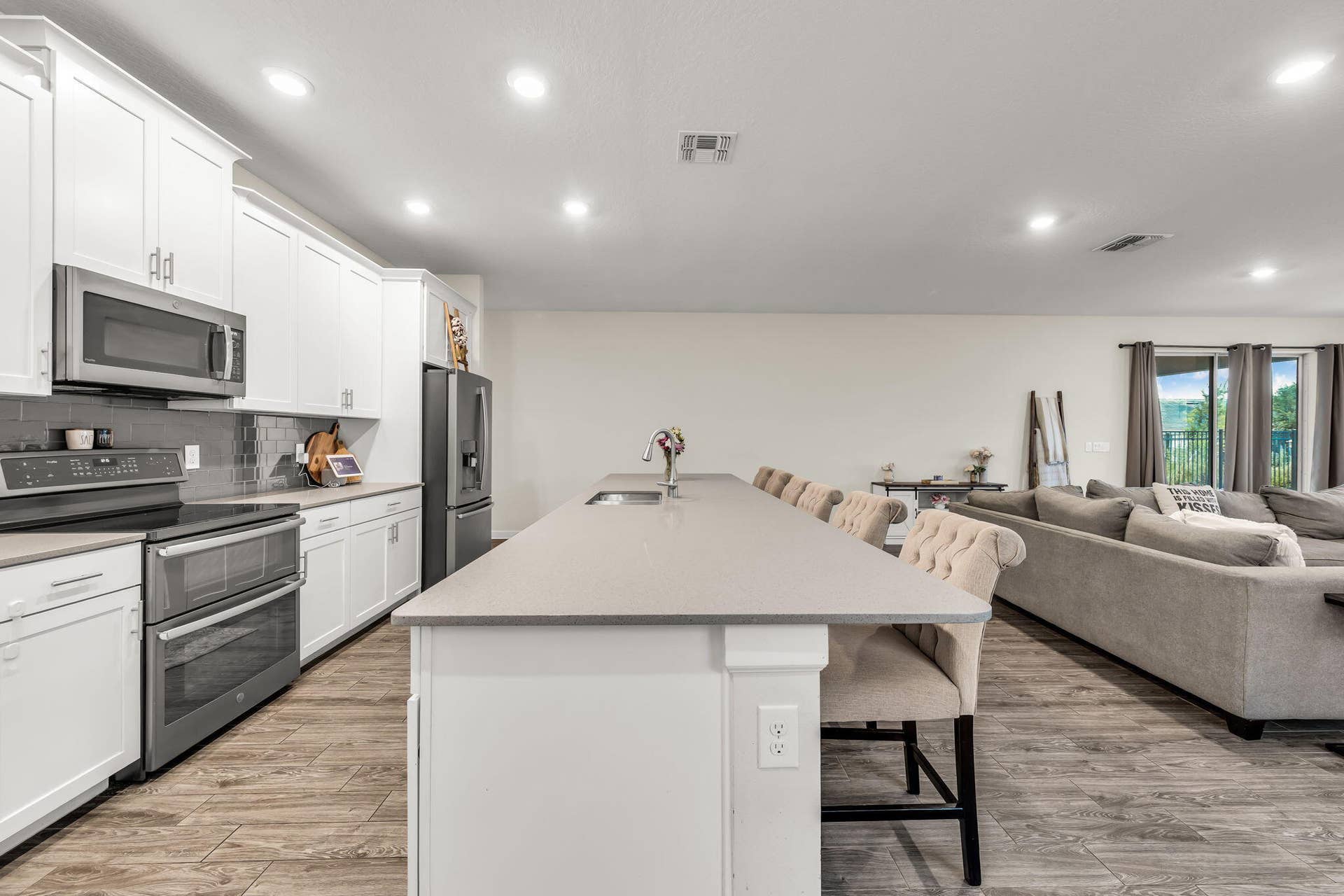 12175 Imaginary Way, Orlando, FL 32832 11-web-or-mls-12175ImaginaryWay-11