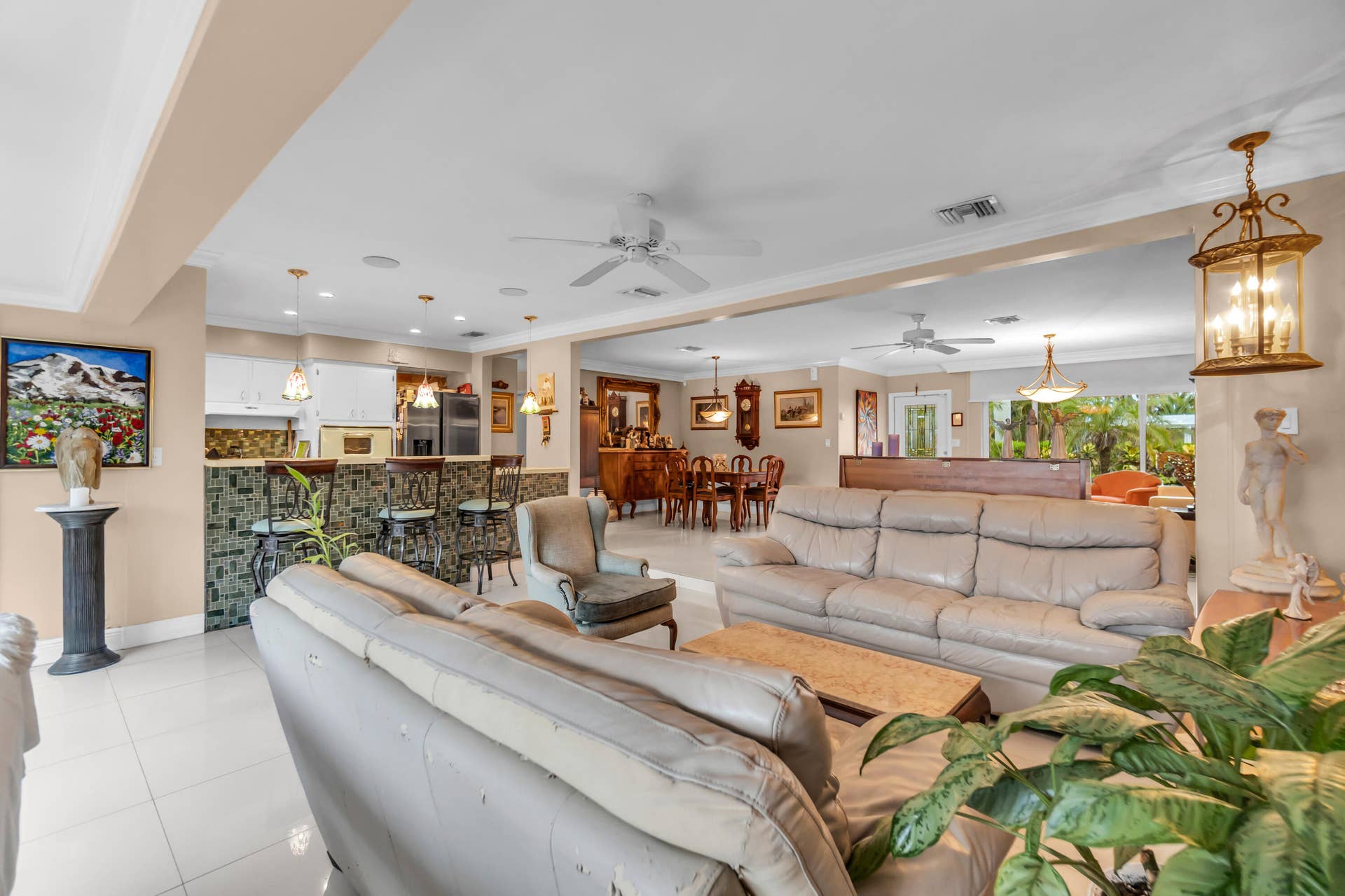 4221 NE 16th Avenue, Oakland Park, FL 33334 IMG_9016