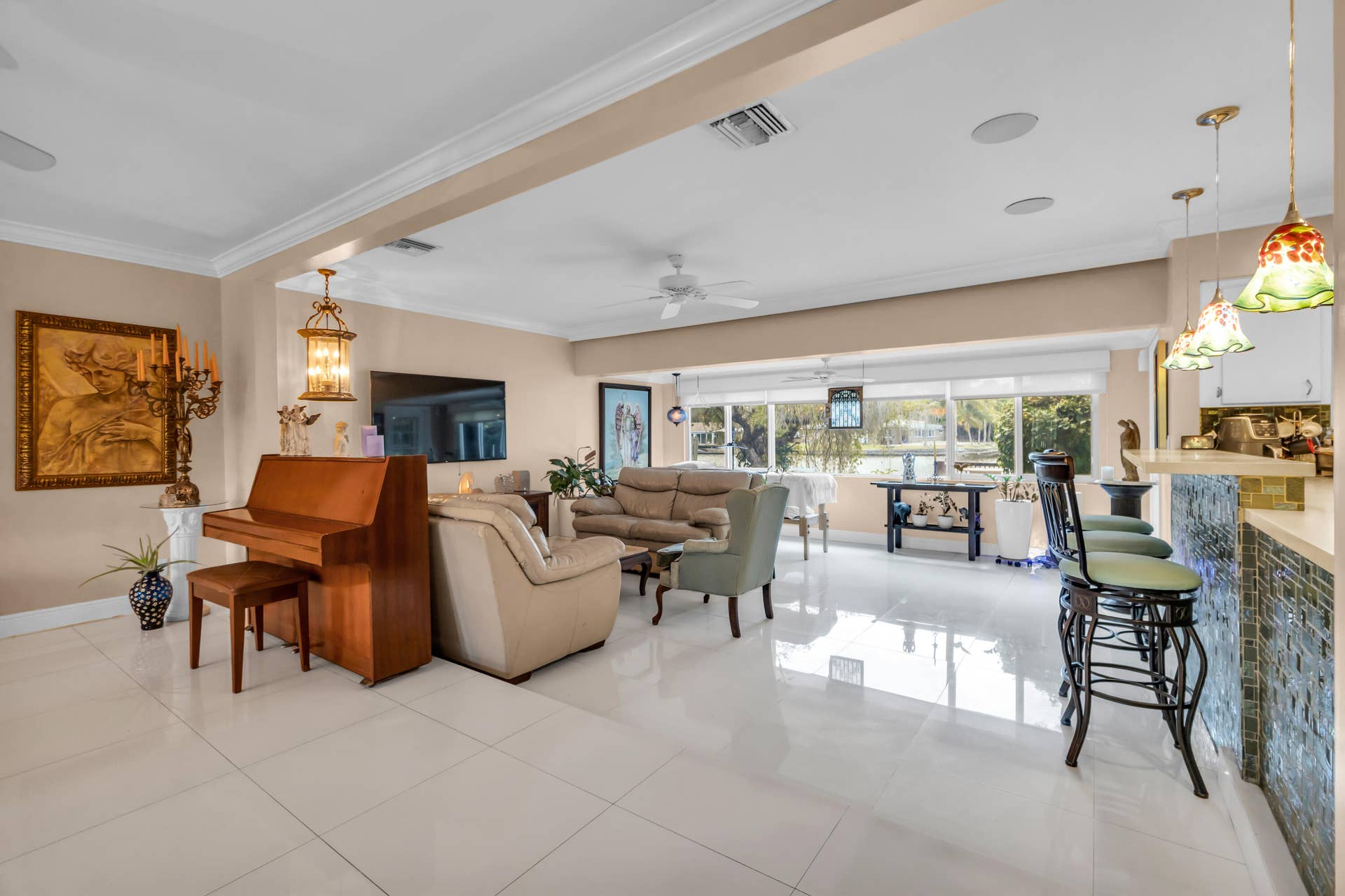 4221 NE 16th Avenue, Oakland Park, FL 33334 IMG_9018