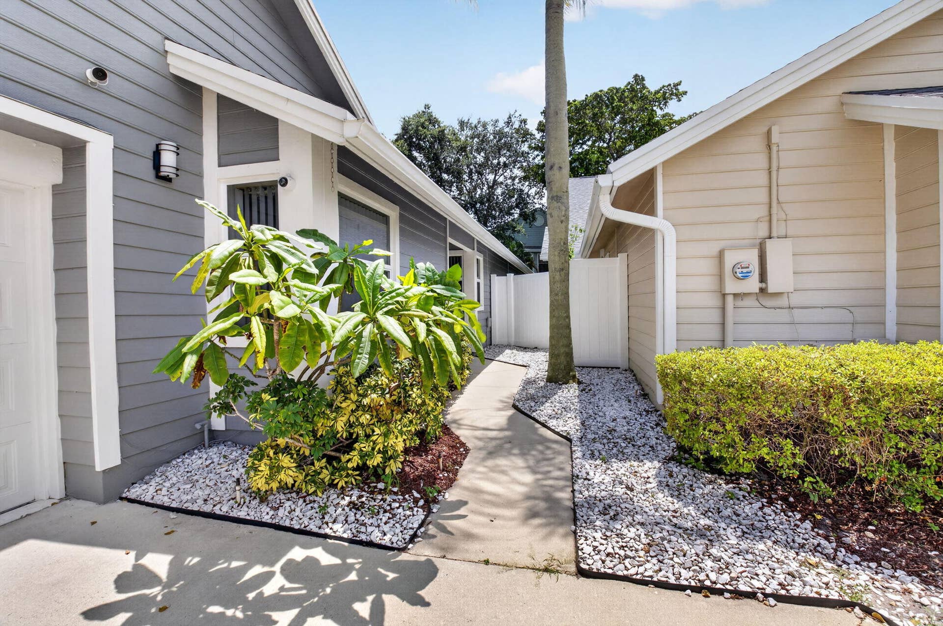 5335 PARK PLACE Circle, Boca Raton, FL 33486 Walkway to Entrance