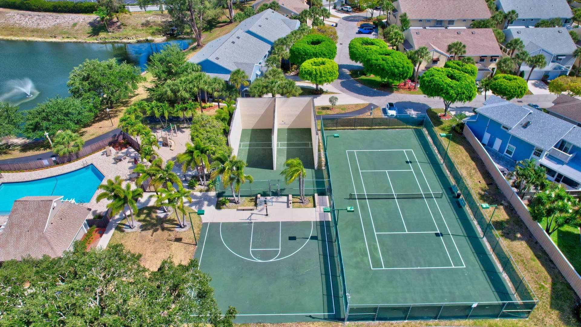 5335 PARK PLACE Circle, Boca Raton, FL 33486 Basketball and Tennis Courts
