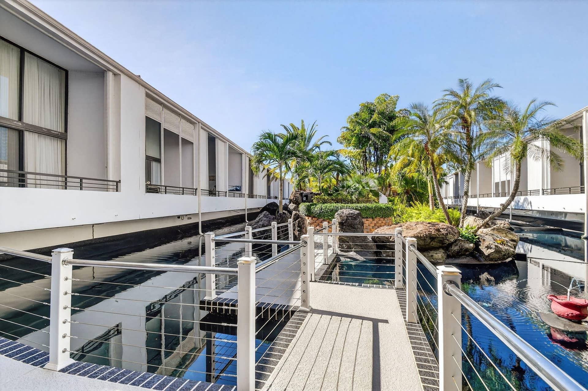 3589 S Ocean Boulevard, #19, South Palm Beach, FL 33480 61-web-or-mls-DSC_6360