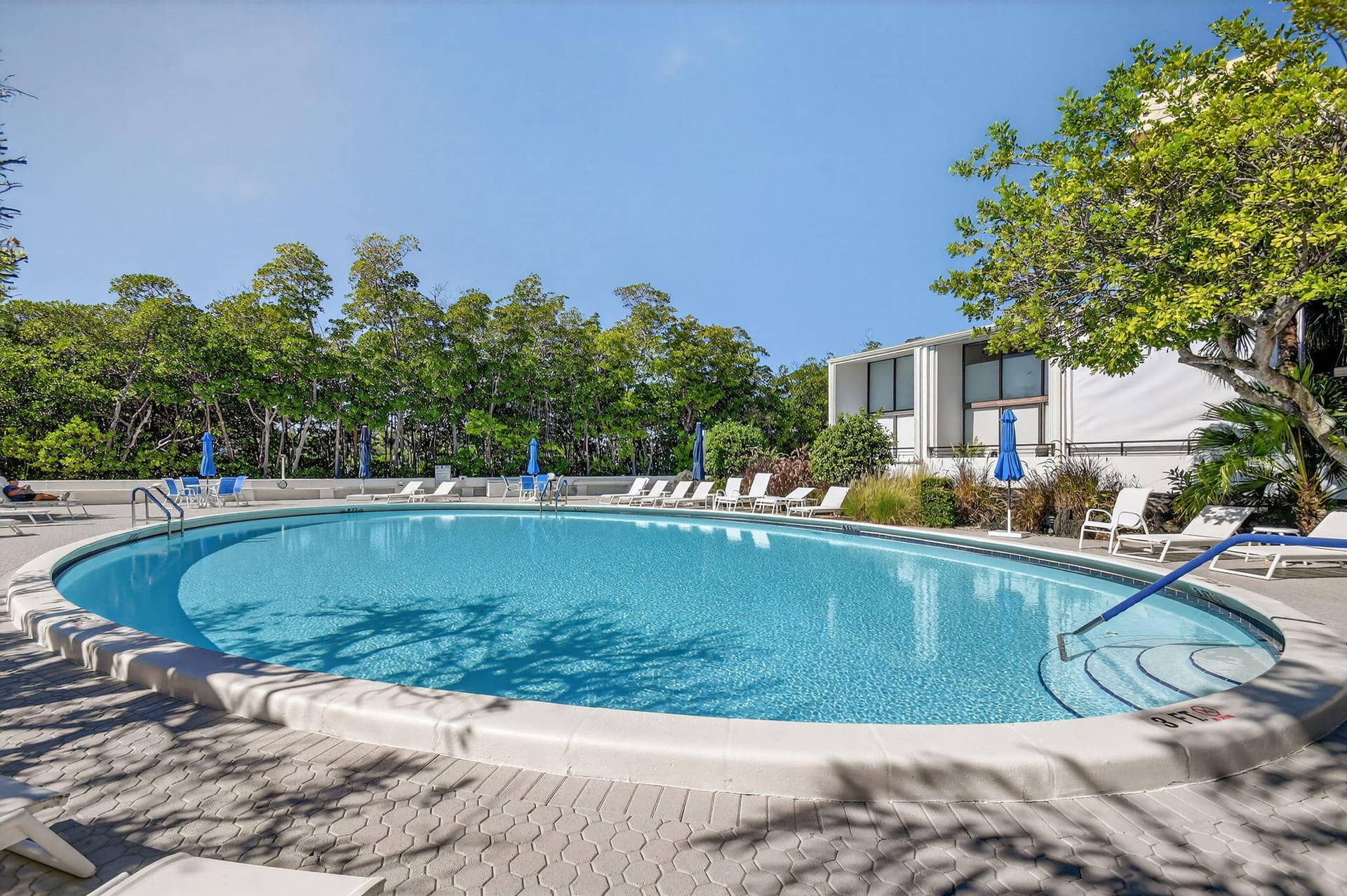 3589 S Ocean Boulevard, #19, South Palm Beach, FL 33480 64-web-or-mls-DSC_6374