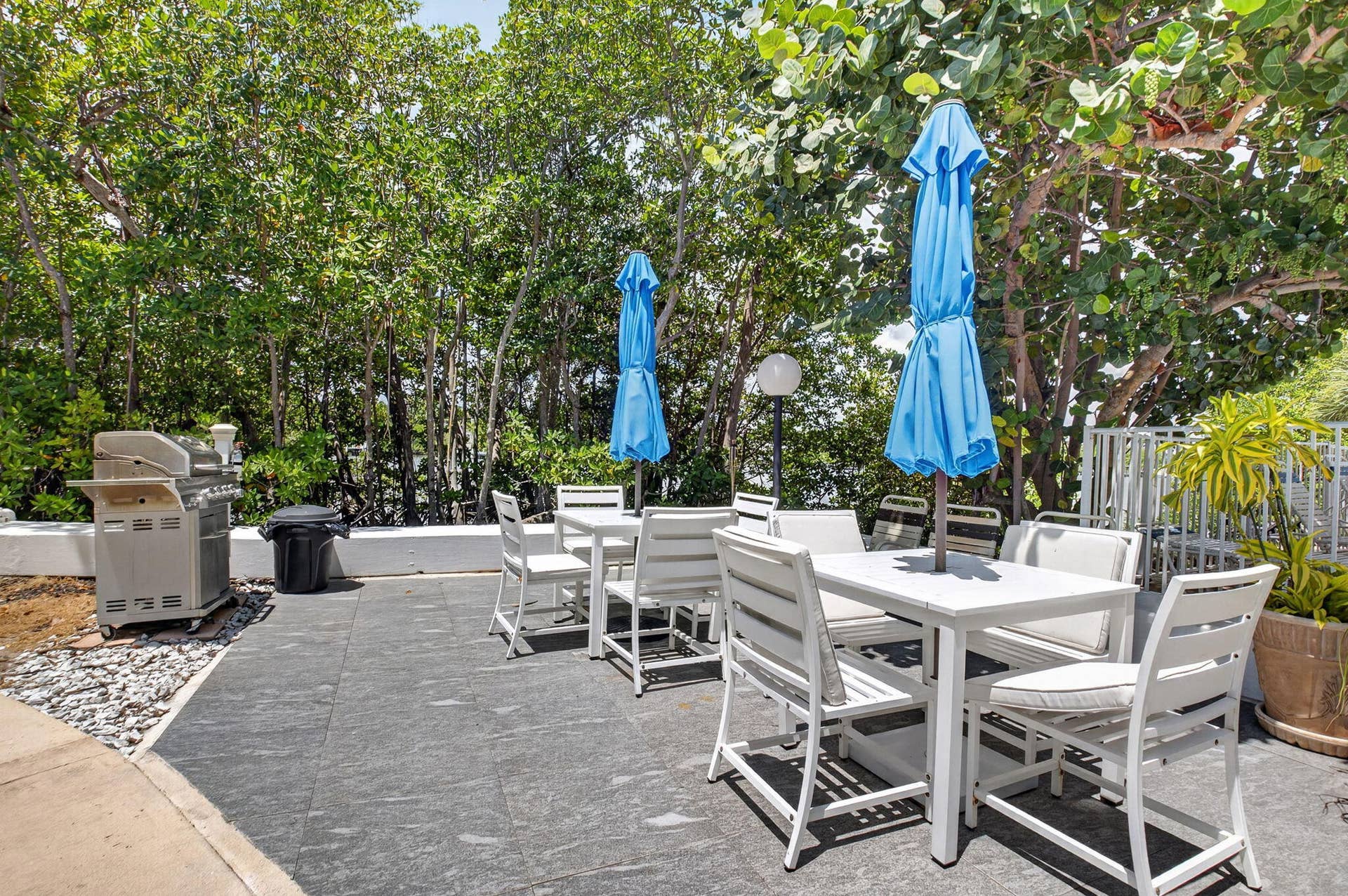 3589 S Ocean Boulevard, #19, South Palm Beach, FL 33480 46-web-or-mls-DSC_9253