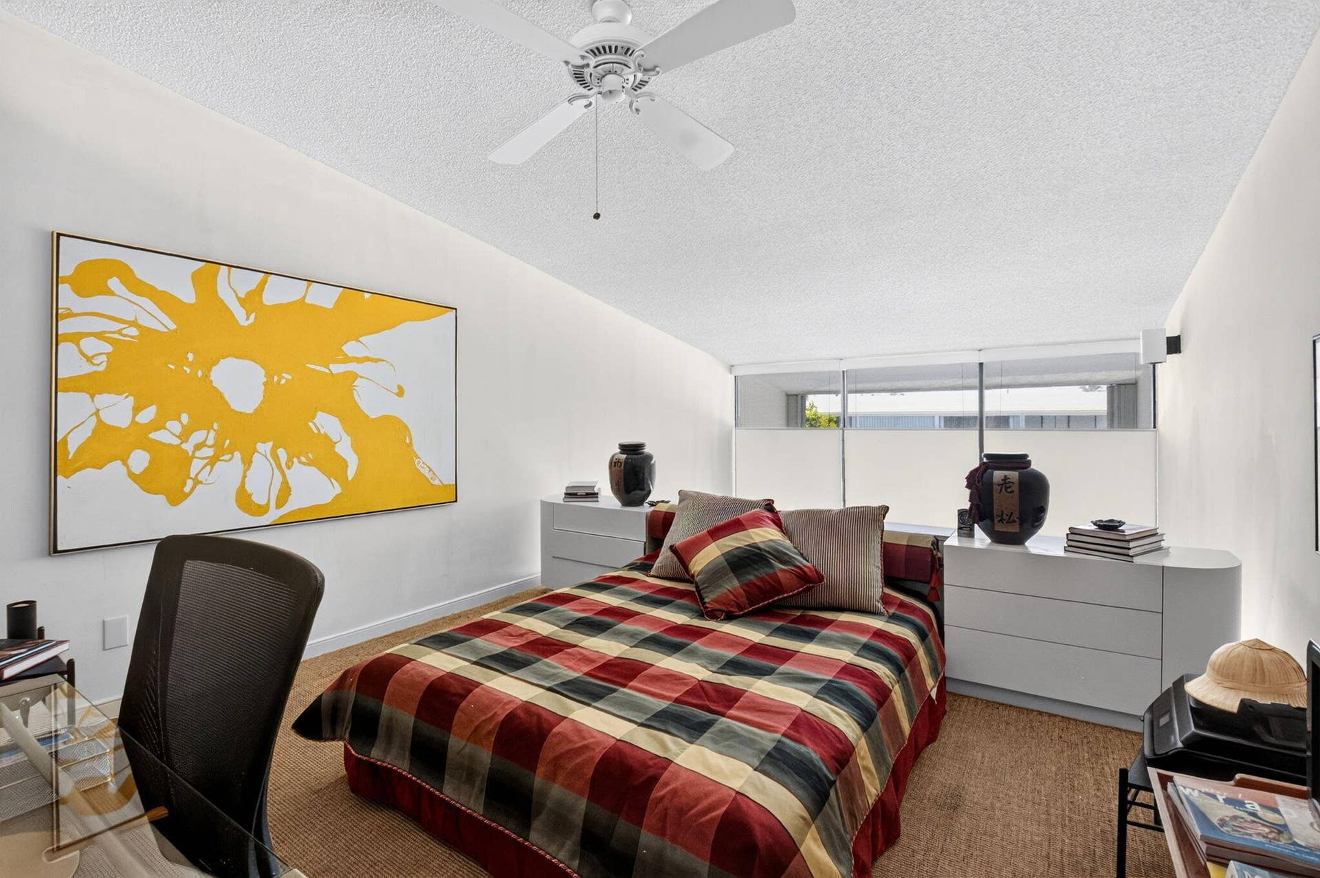 3589 S Ocean Boulevard, #19, South Palm Beach, FL 33480 39-web-or-mls-DSC_9213