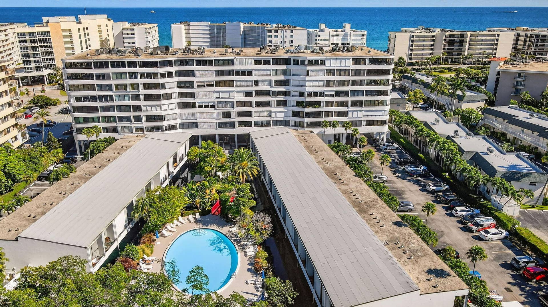 3589 S Ocean Boulevard, #19, South Palm Beach, FL 33480 53-web-or-mls-DJI_0406