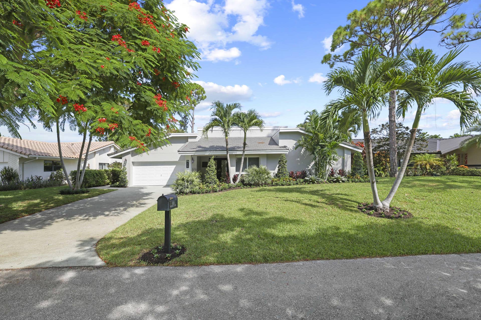 824 Foxpointe Cir - 3