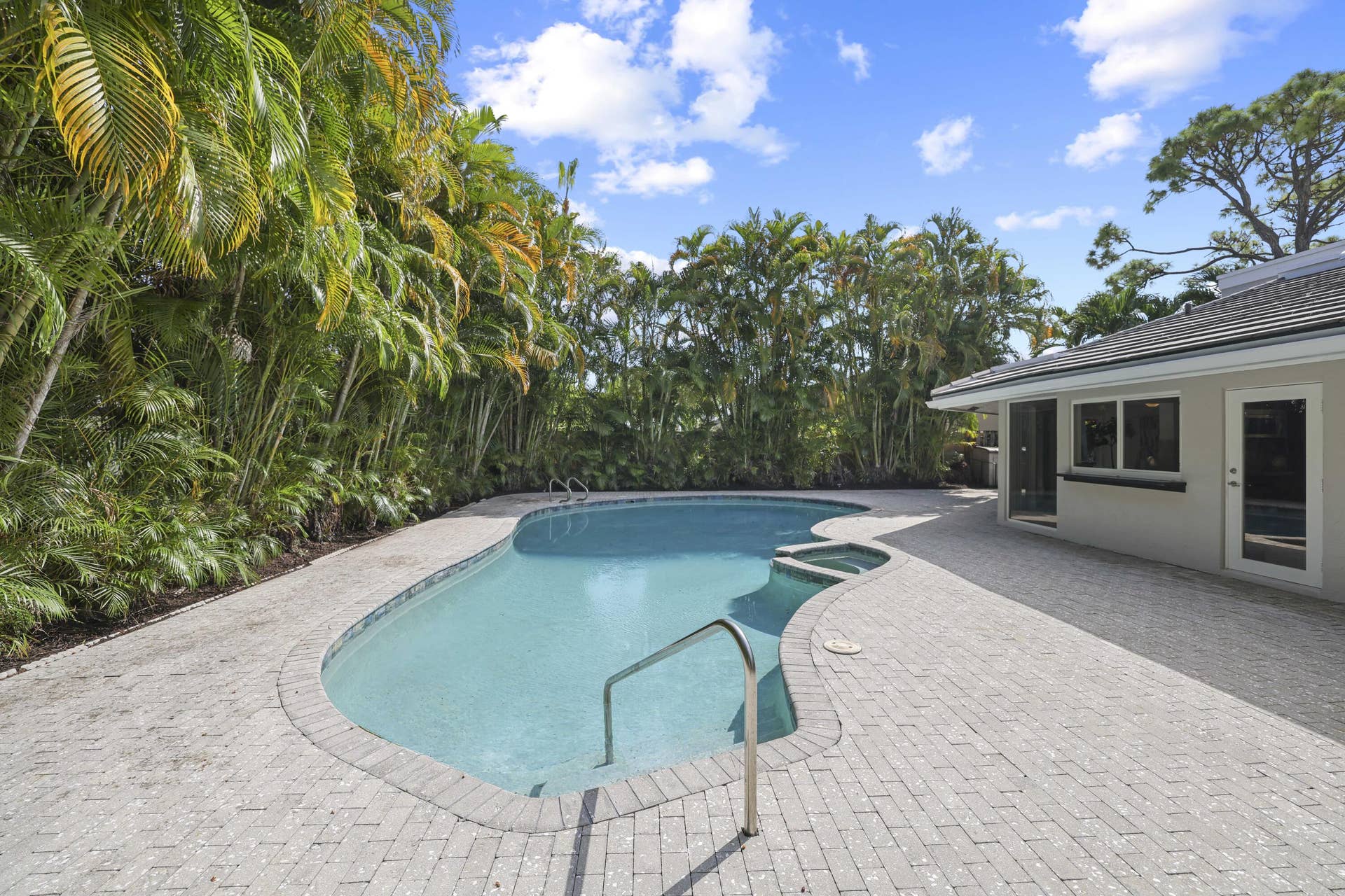 824 Foxpointe Cir - 11