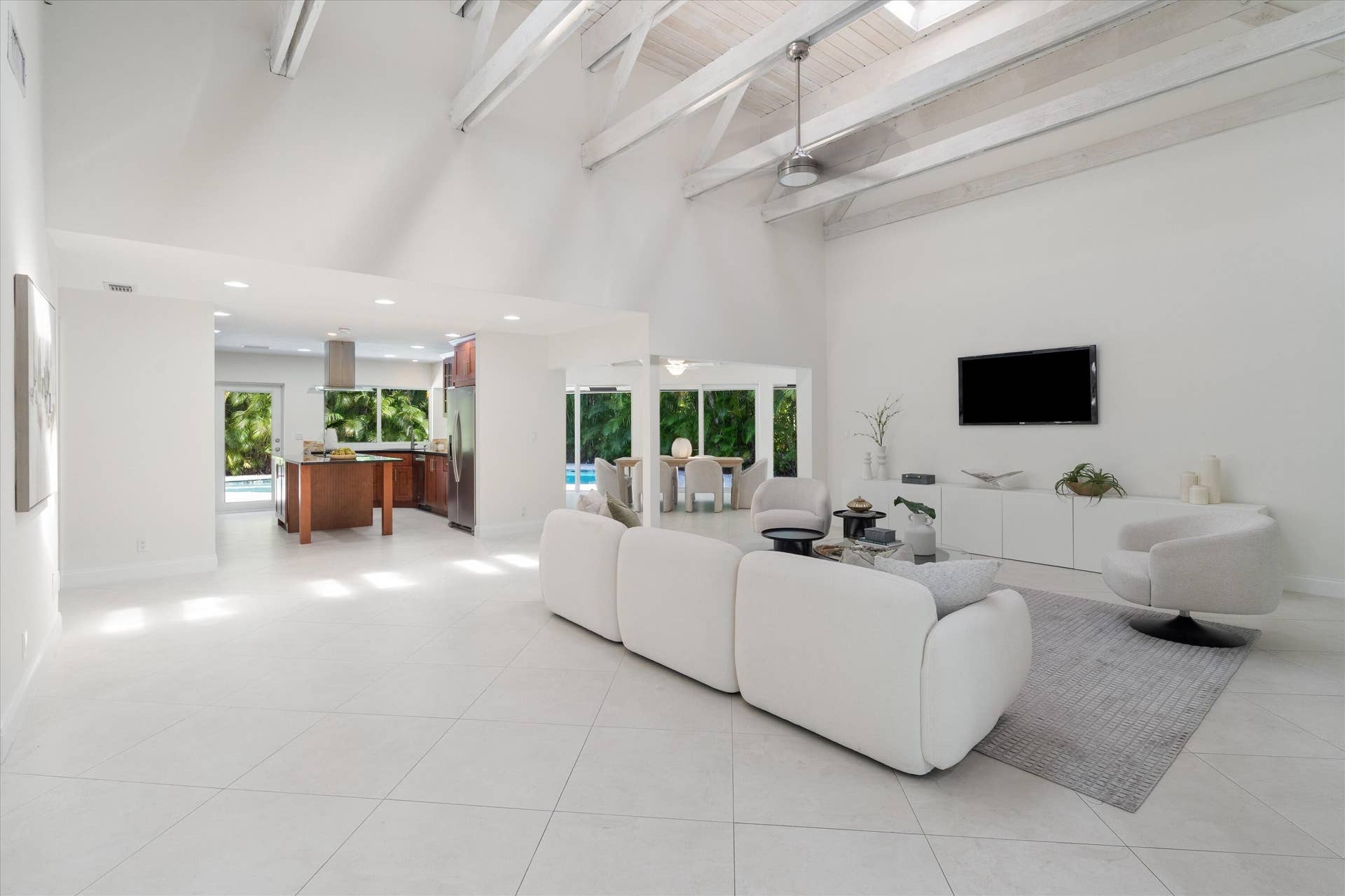 03-824 Foxpointe Circle Delray Beach, FL