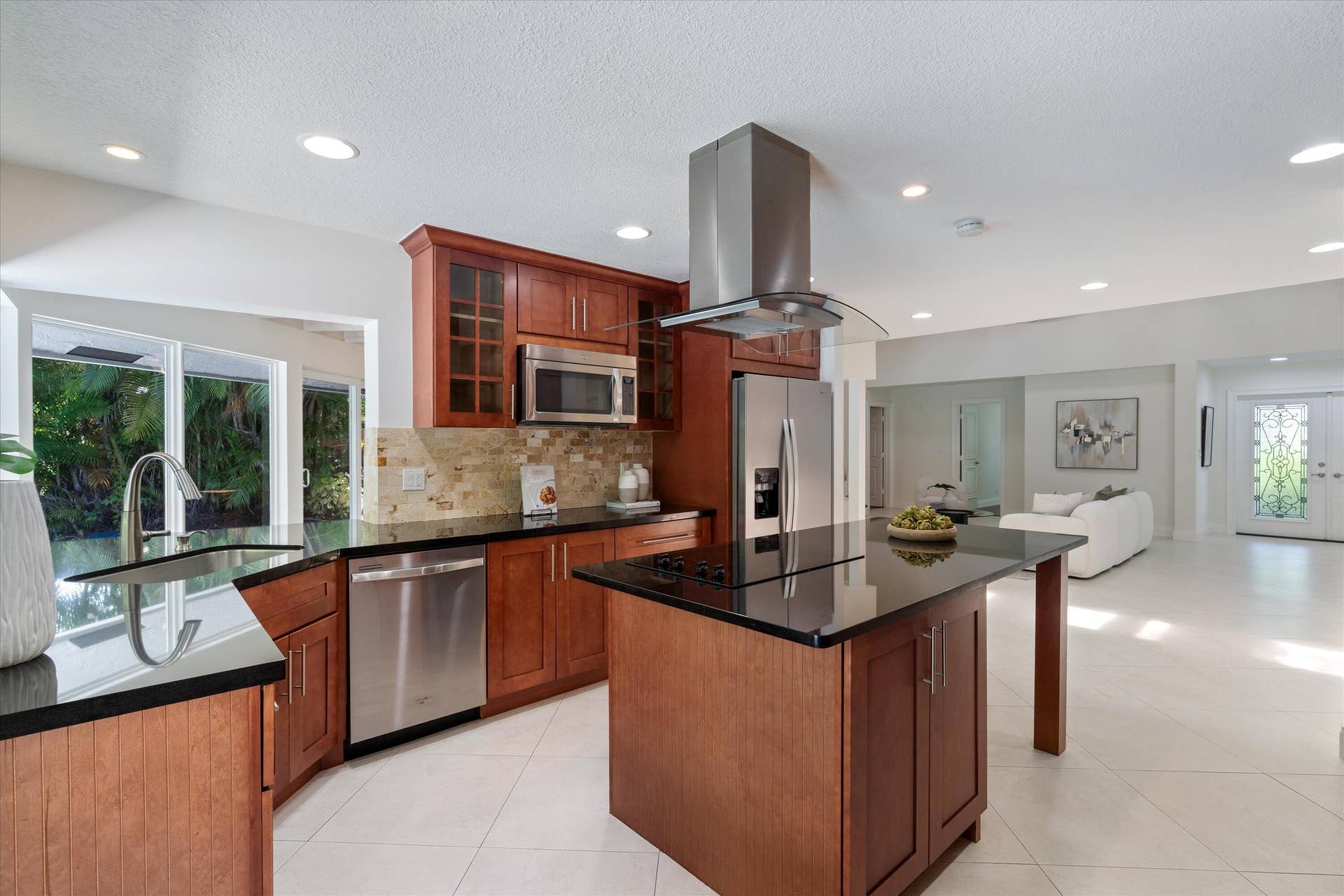 08-824 Foxpointe Circle Delray Beach, FL