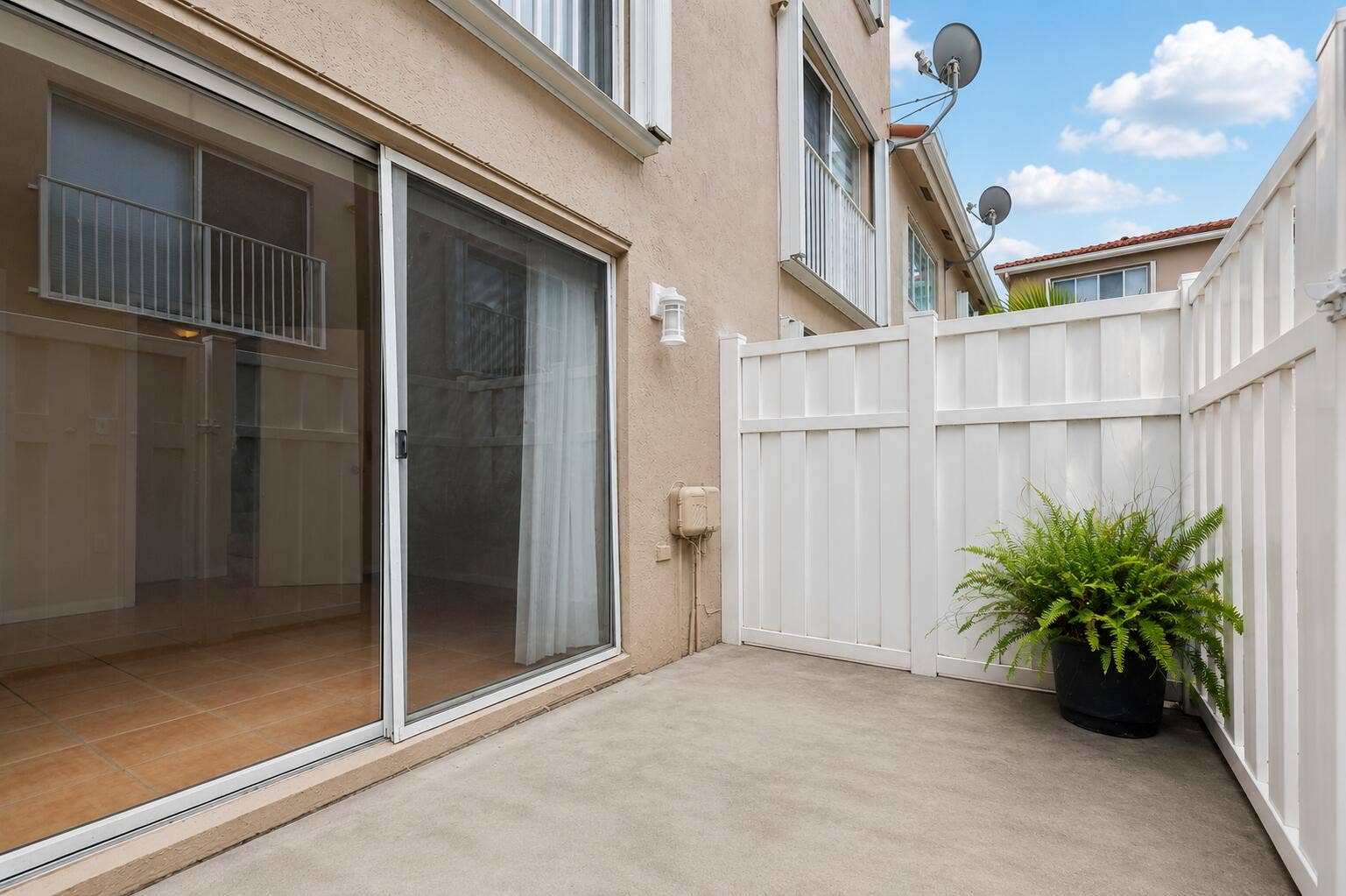 167 RIVIERA Circle, Weston, FL 33326 patio