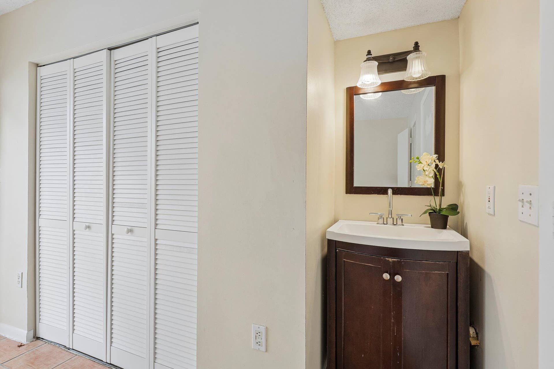 167 RIVIERA Circle, Weston, FL 33326 23-web-or-mls-Riviera Cir-S2108-021