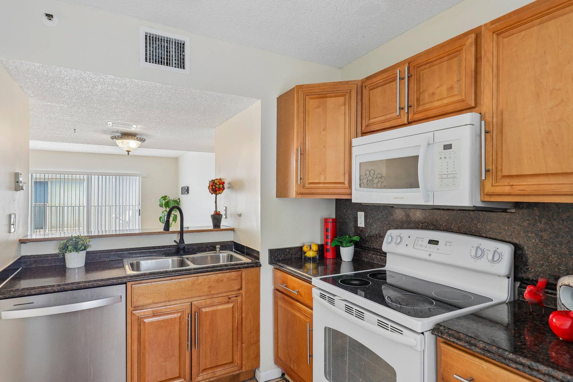167 RIVIERA Circle, Weston, FL 33326 15-web-or-mls-Riviera Cir-S2108-013