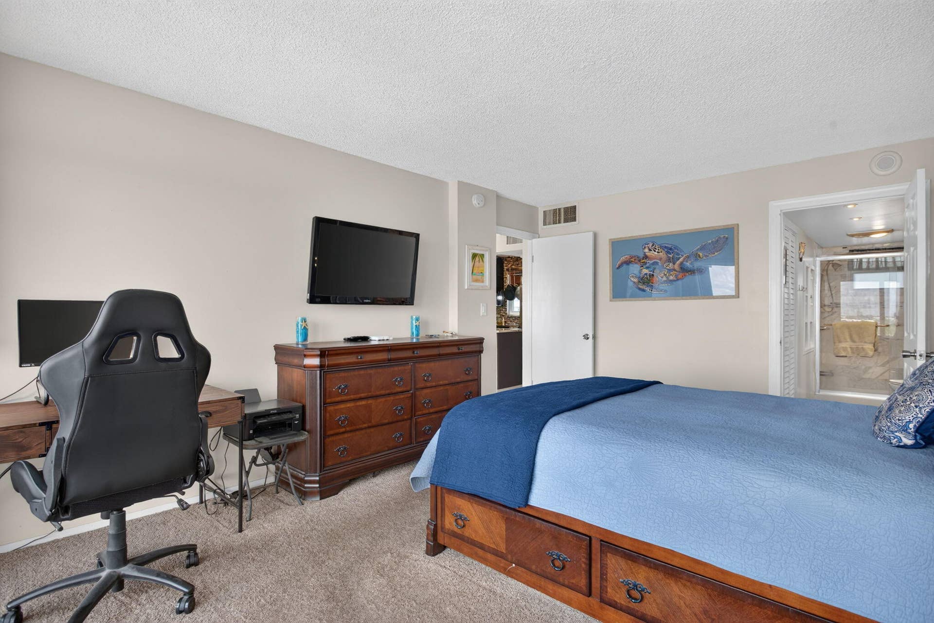 801 S Federal Highway, #1103, Pompano Beach, FL 33062 Carpeted flooring, neutral wall paint, and recessed lighting