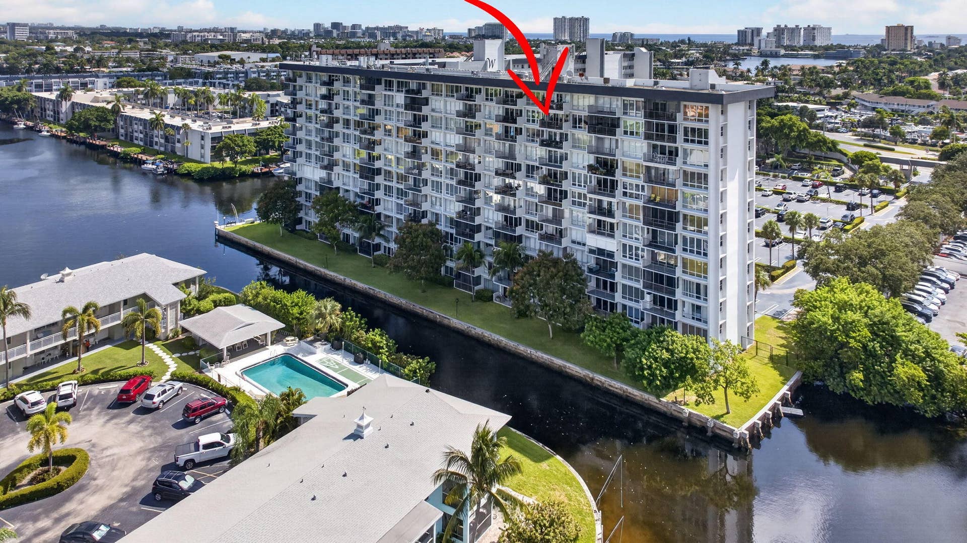 801 S Federal Highway, #1103, Pompano Beach, FL 33062 Waterfront high-rise building with a private dock