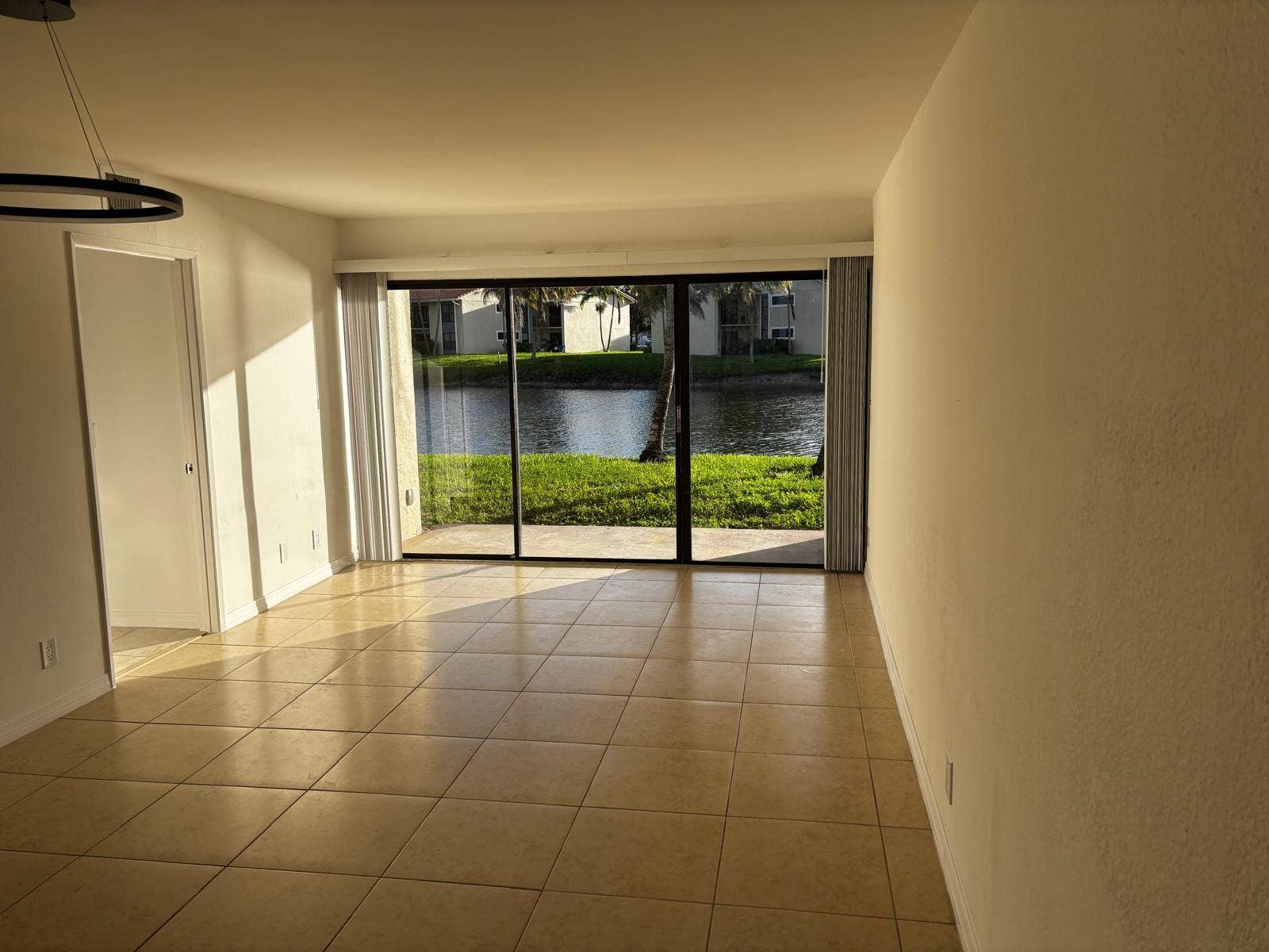 1515 LAKE CRYSTAL Drive, #B, West Palm Beach, West Palm Beach, FL 33411 WhatsApp Image 2026-08-08 at 09.41.48 (5