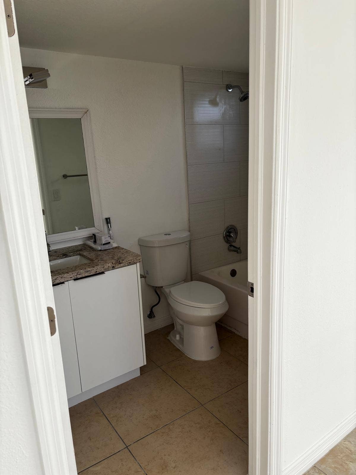 1515 LAKE CRYSTAL Drive, #B, West Palm Beach, West Palm Beach, FL 33411 WhatsApp Image 2026-08-08 at 09.41.49 (2