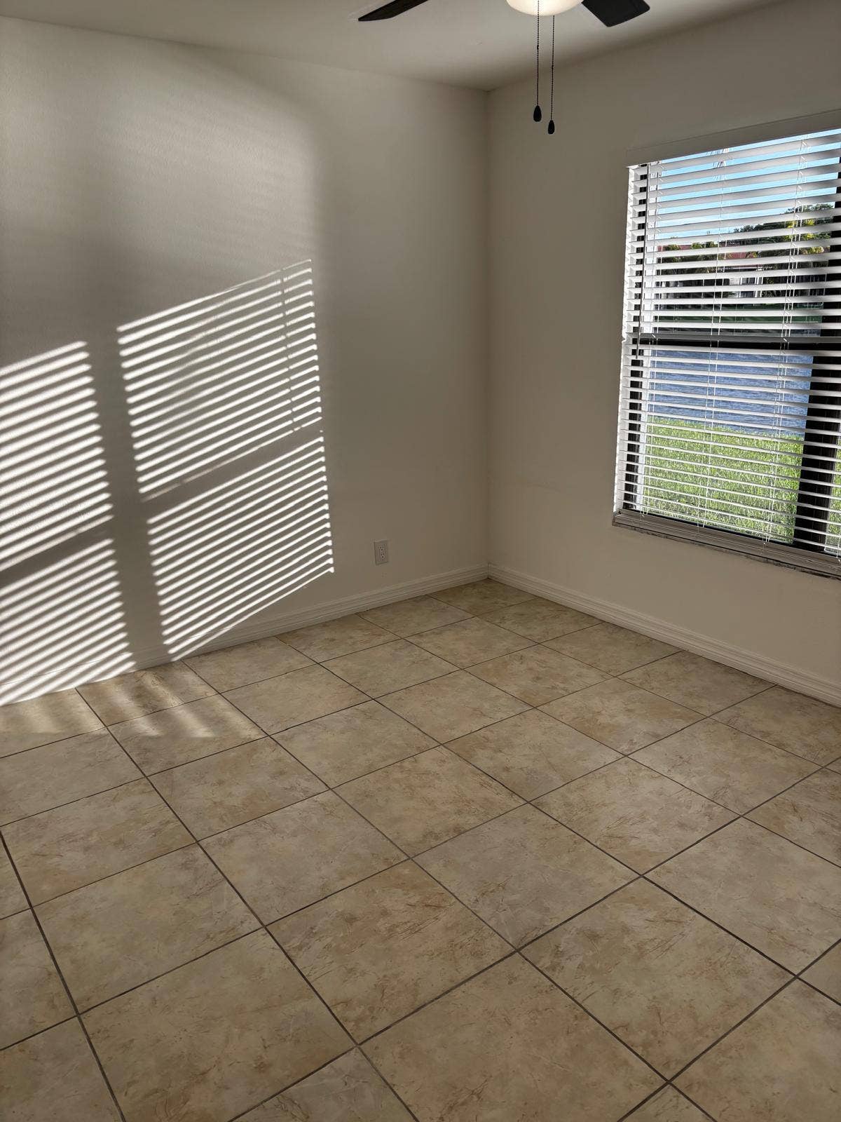 1515 LAKE CRYSTAL Drive, #B, West Palm Beach, West Palm Beach, FL 33411 WhatsApp Image 2026-08-08 at 09.41.50 (7
