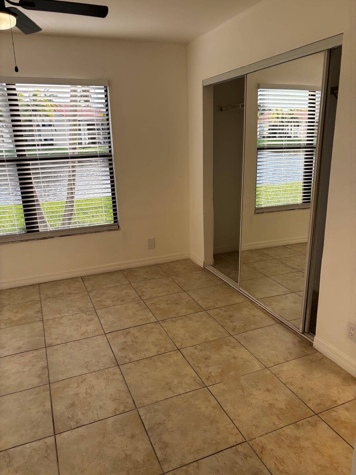 1515 LAKE CRYSTAL Drive, #B, West Palm Beach, West Palm Beach, FL 33411 WhatsApp Image 2026-08-08 at 09.41.50 (8