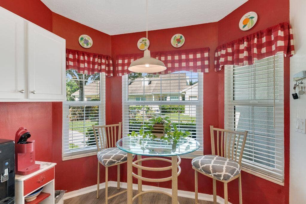 1828 AYNSLEY Way, #1, Vero Beach, FL 32966 Baywindow
