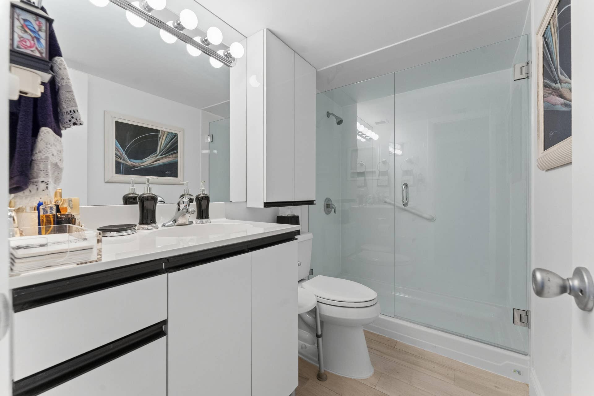 1021 HILLSBORO MILE, #PH3, Hillsboro Beach, FL 33062 MASTER BATHROOM