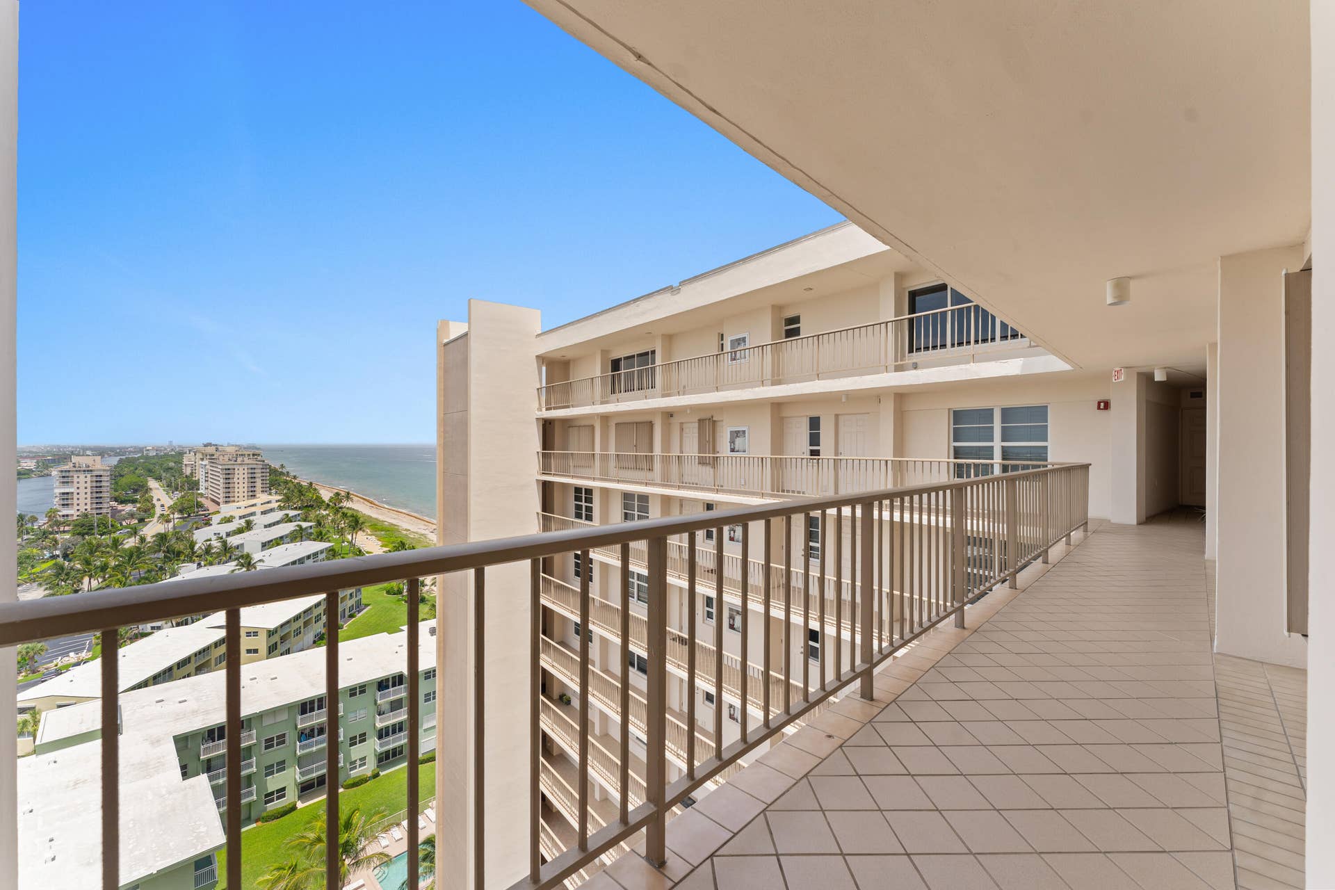 1021 HILLSBORO MILE, #PH3, Hillsboro Beach, FL 33062 CAT WALK