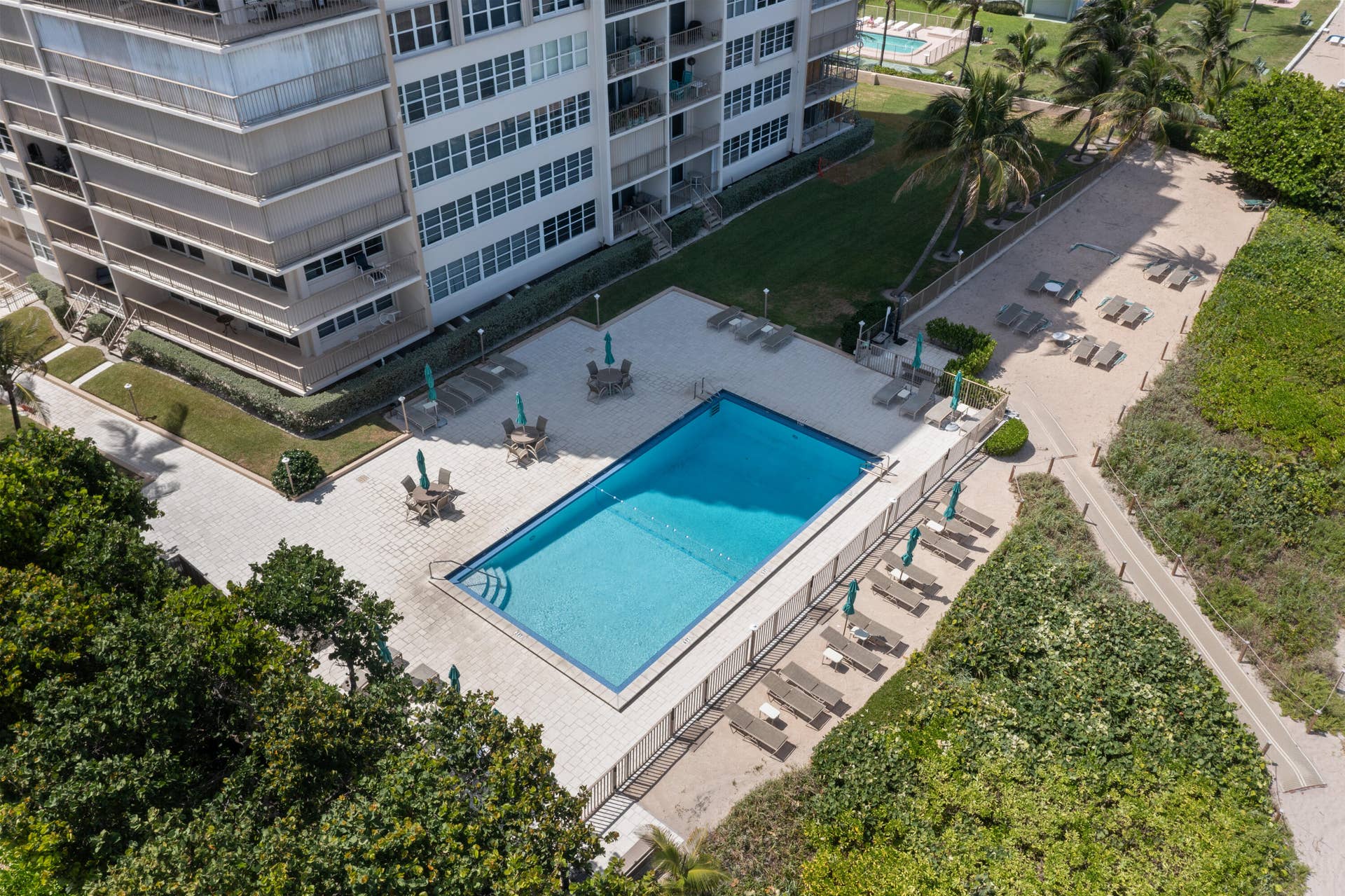 1021 HILLSBORO MILE, #PH3, Hillsboro Beach, FL 33062 POOL RIGHT ON OCEAN