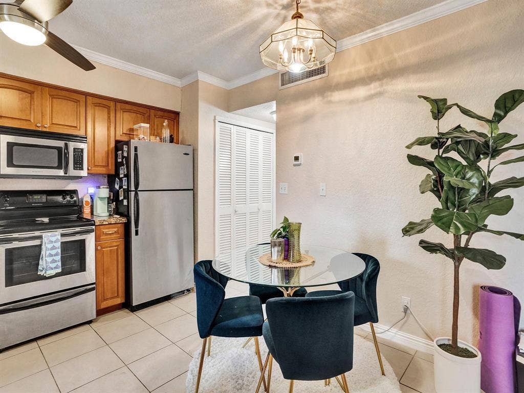 2190 SE 5TH Street, #4-A, Pompano Beach, FL 33062 7