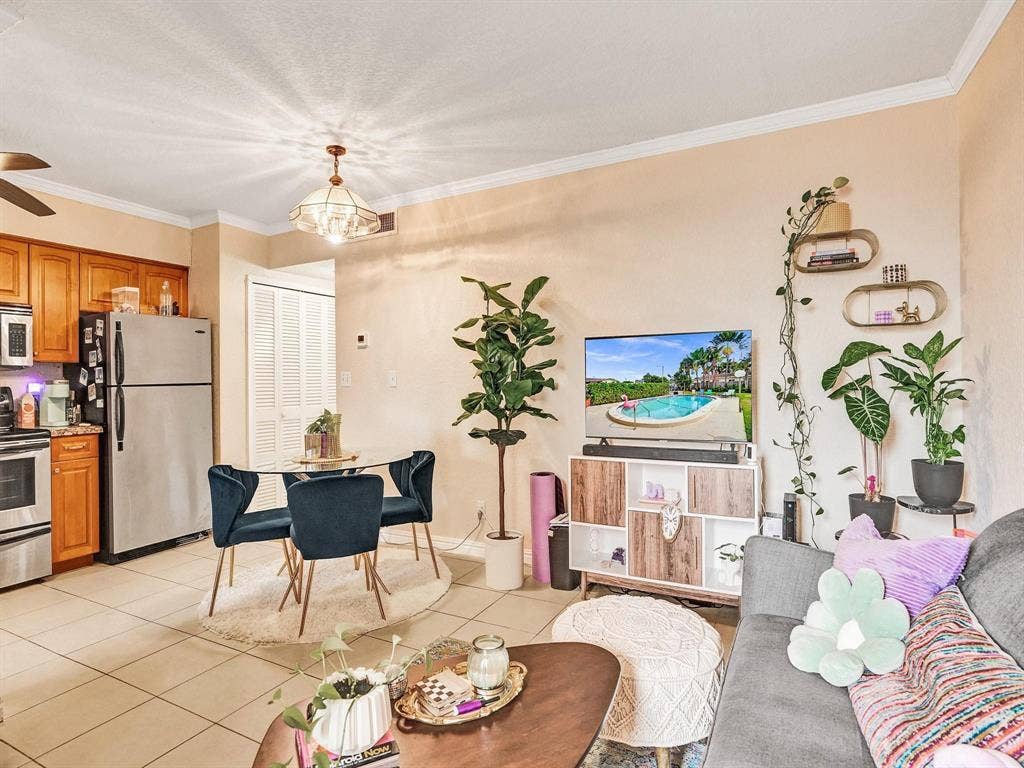 2190 SE 5TH Street, #4-A, Pompano Beach, FL 33062 5