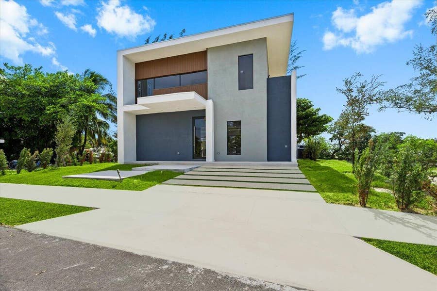 Property photo for 201 NW 14TH Way, Dania Beach, FL