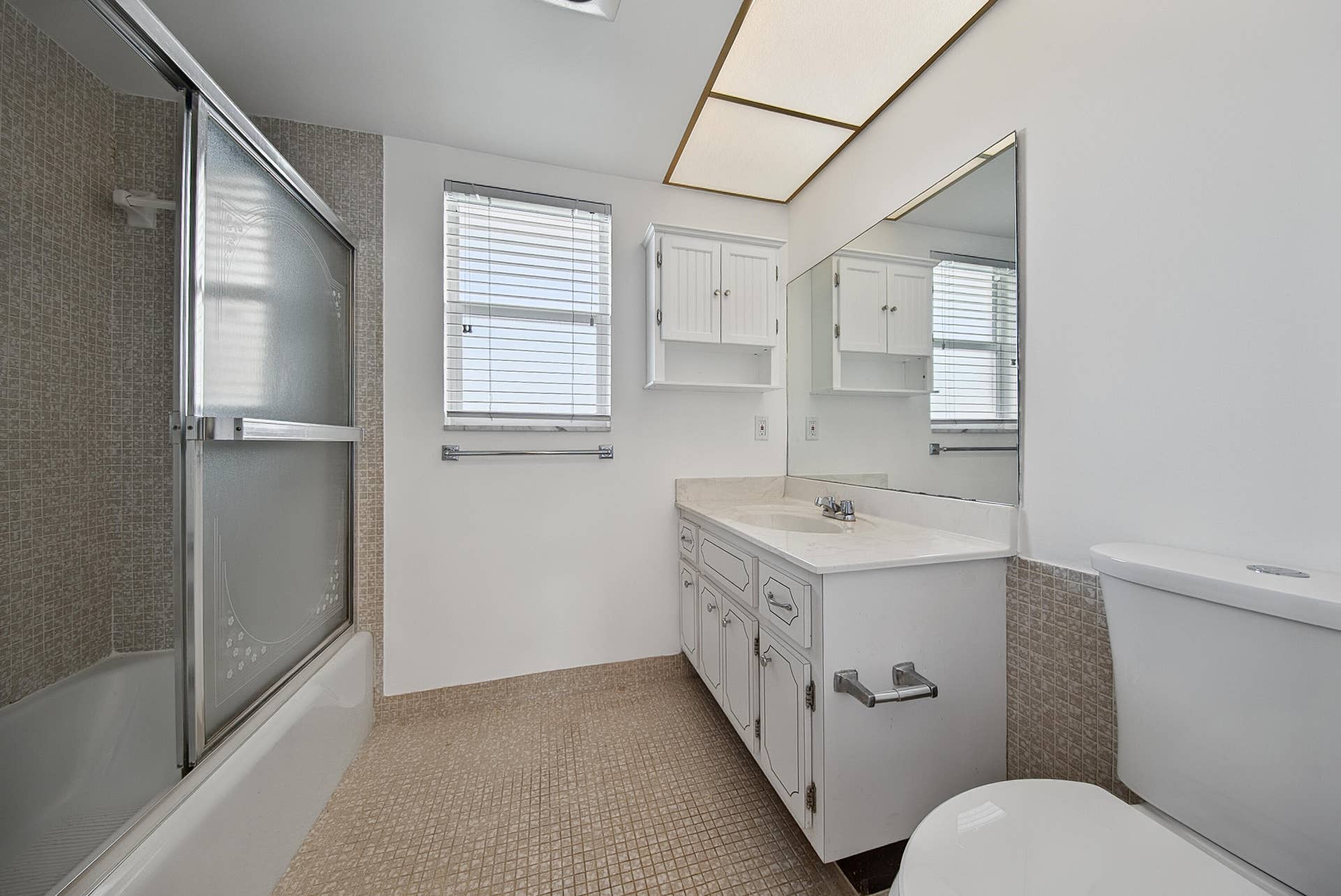 6731 Cypress Road, #Unit 402, Plantation, FL 33317 Full Bath