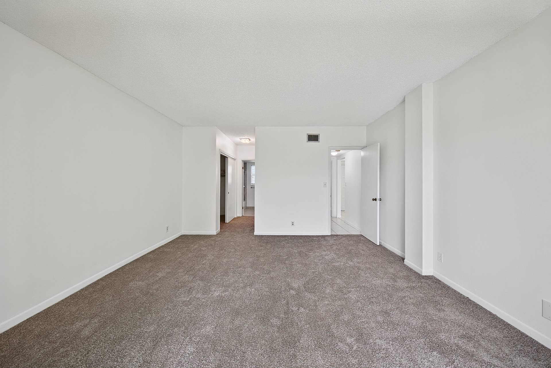 6731 Cypress Road, #Unit 402, Plantation, FL 33317 Bedroom