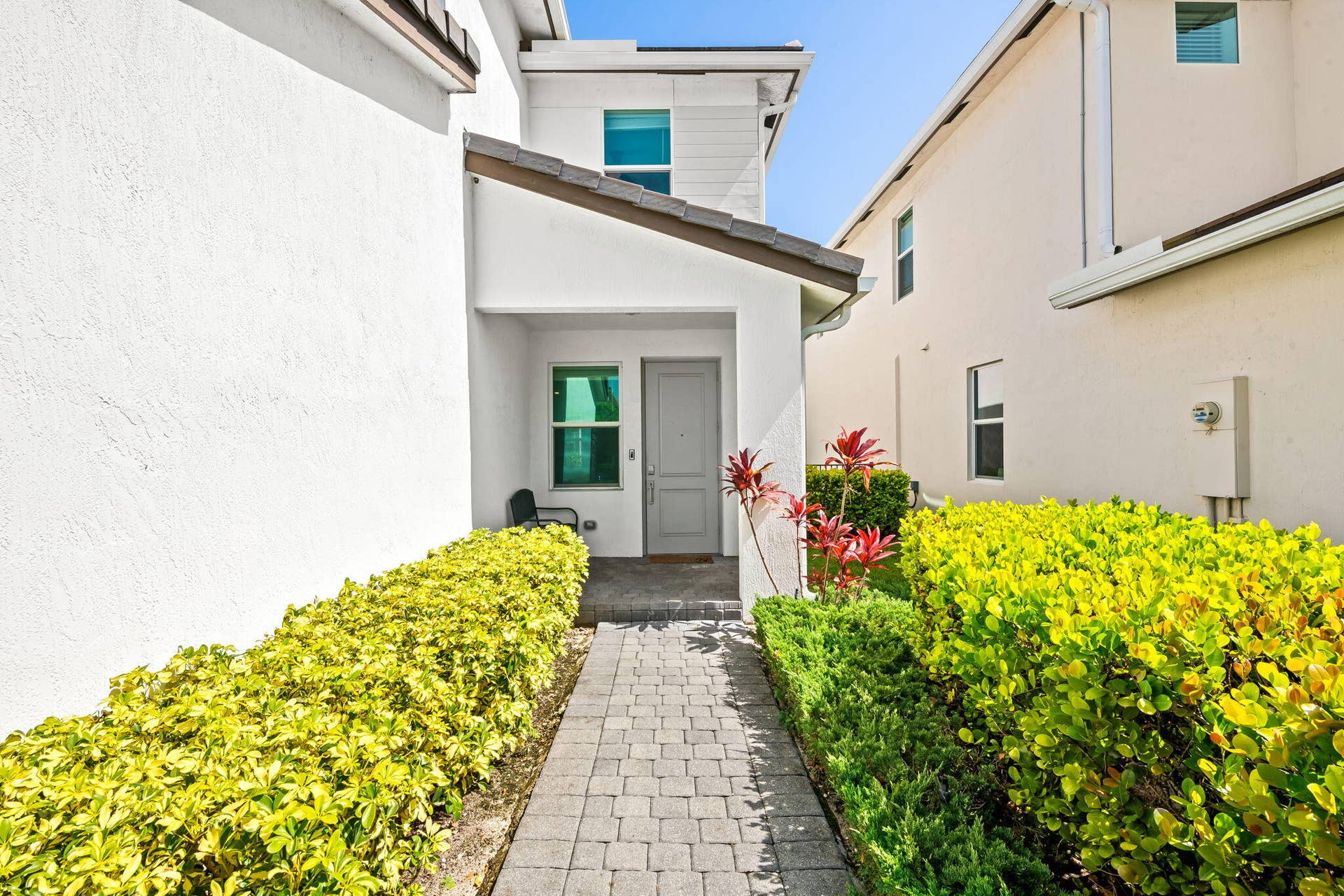 1131 VERDE Court, Deerfield Beach, FL 33064 Entry
