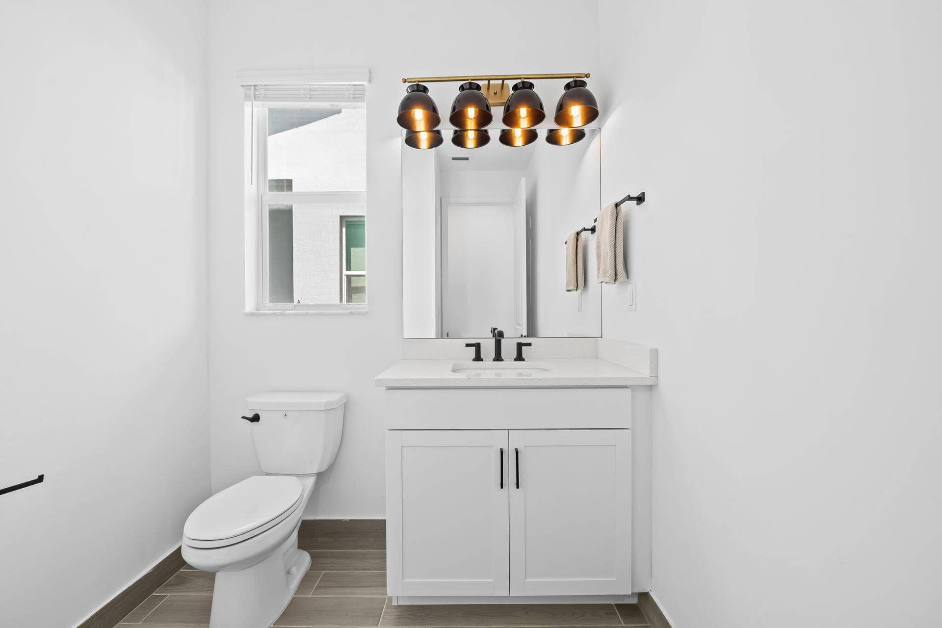 1131 VERDE Court, Deerfield Beach, FL 33064 Powder Room