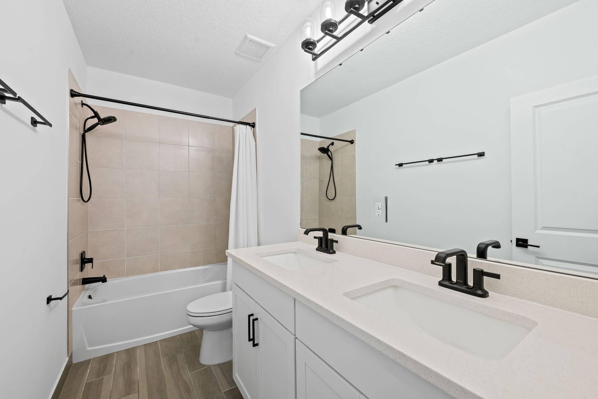 1131 VERDE Court, Deerfield Beach, FL 33064 Guest Bathroom
