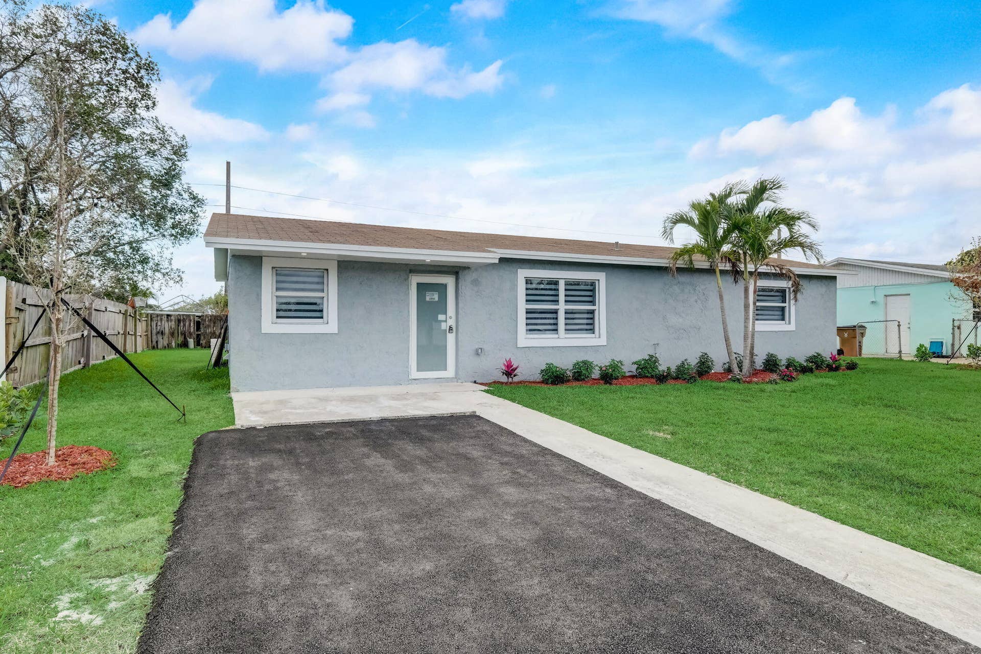 520 SW 13TH Place, Deerfield Beach, FL 33441 2-web-or-mls-SW 13th Pl-002