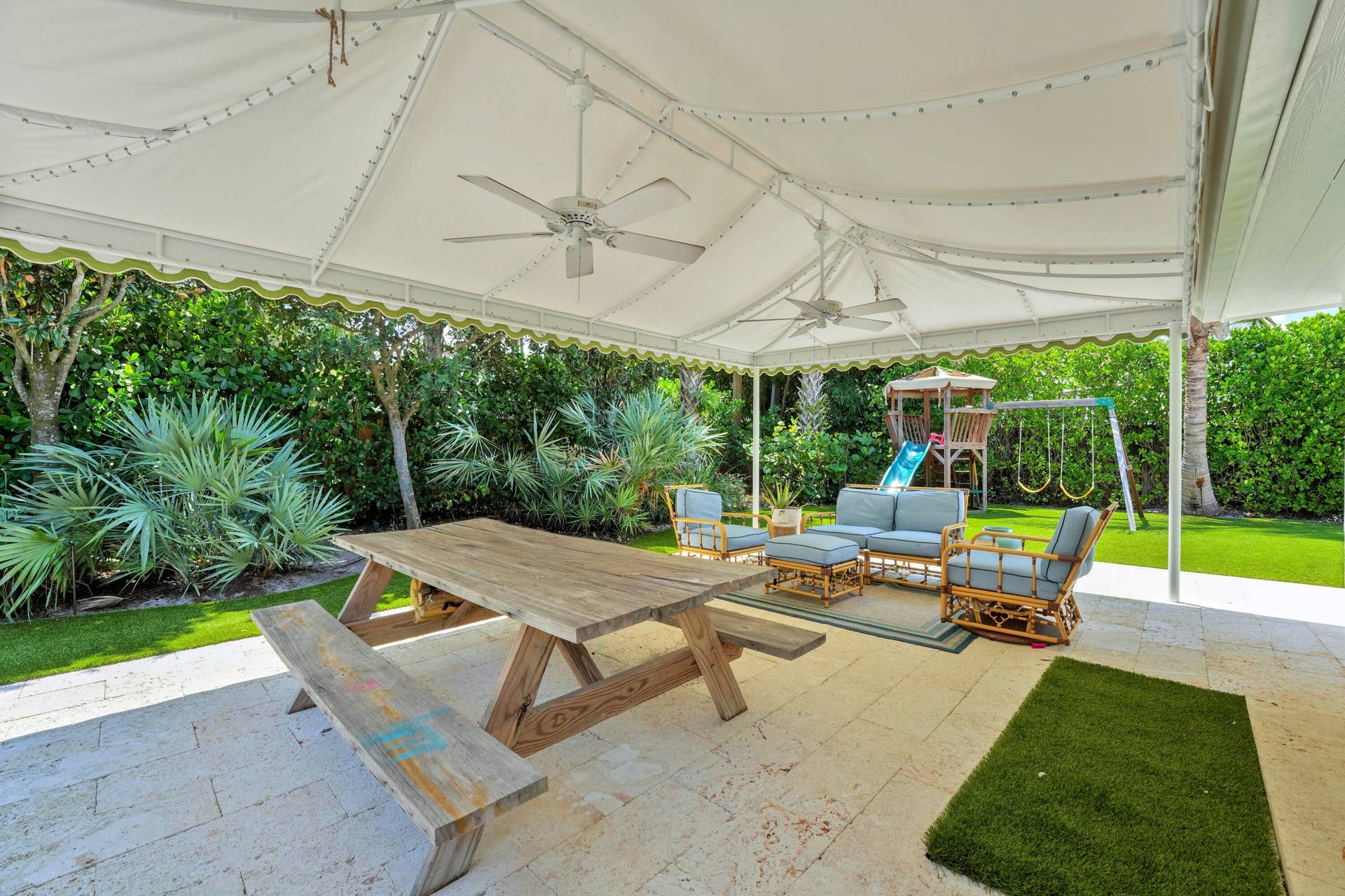 704 PELICAN Way, North Palm Beach, FL 33408 House-34