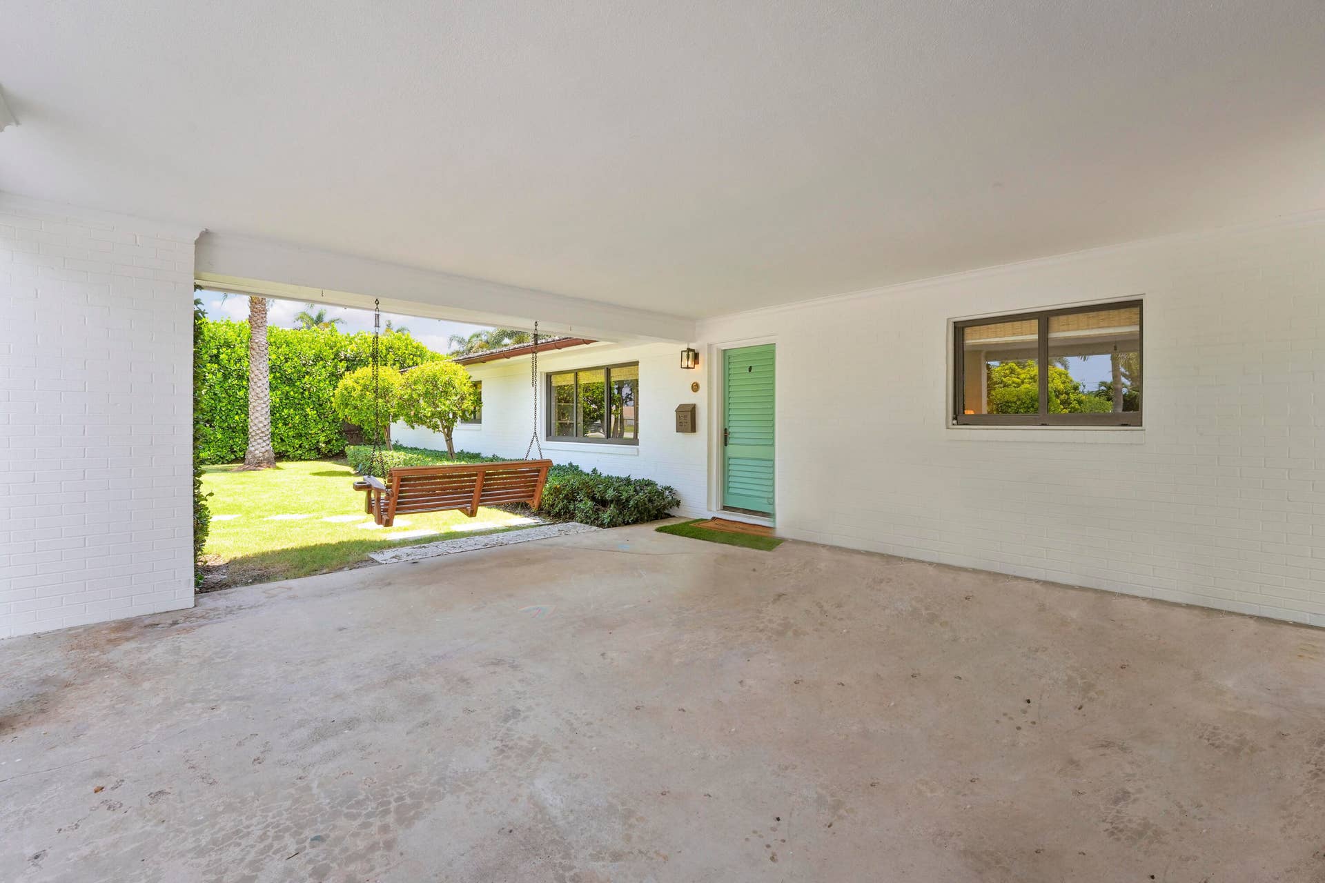 704 PELICAN Way, North Palm Beach, FL 33408 House-40