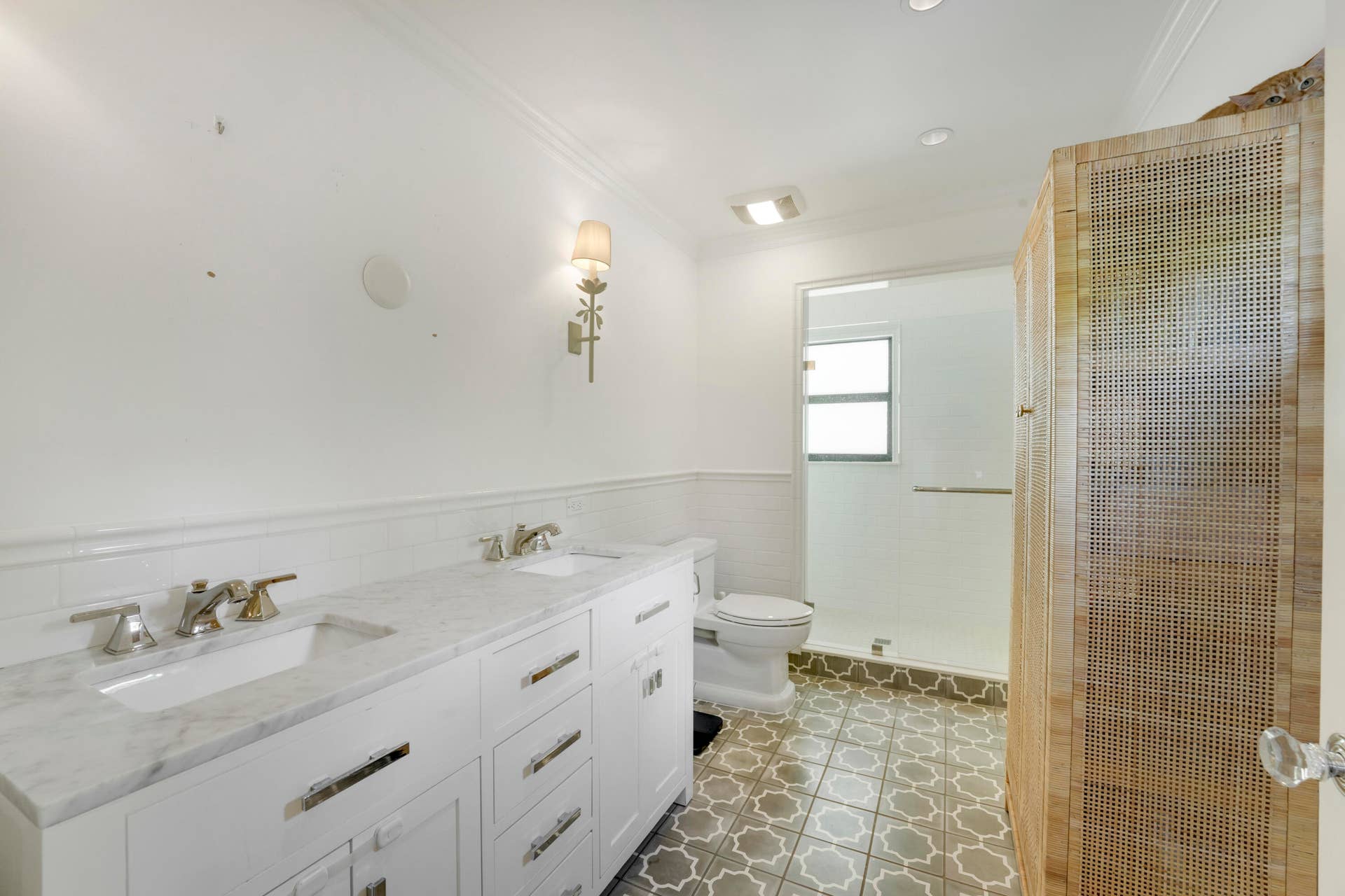 704 PELICAN Way, North Palm Beach, FL 33408 House-24